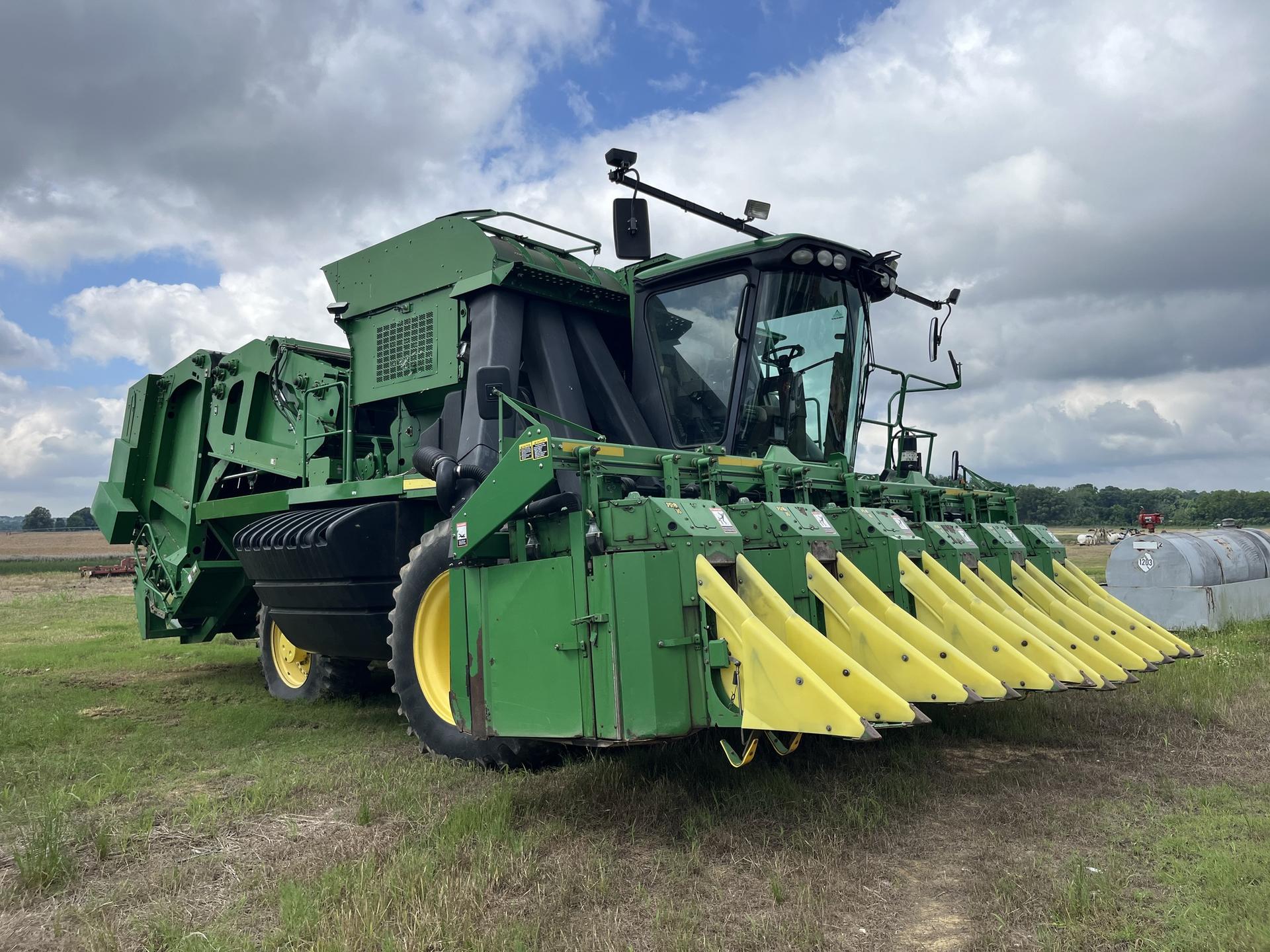 2010 John Deere 7760