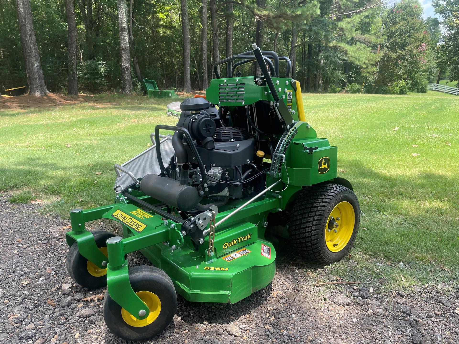 2023 John Deere 636m