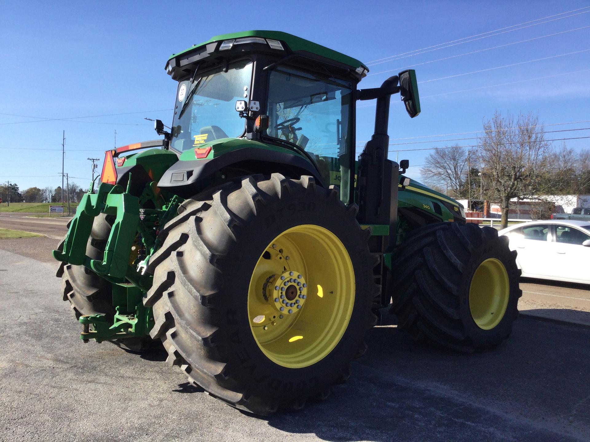 2023 John Deere 8R 340