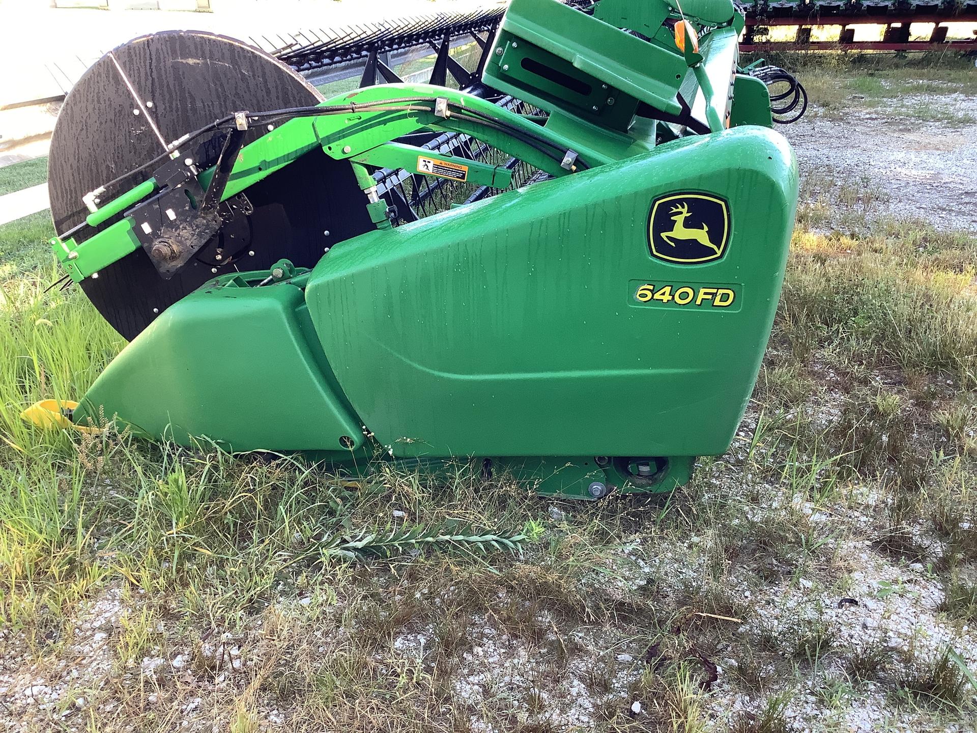 2013 John Deere 640FD