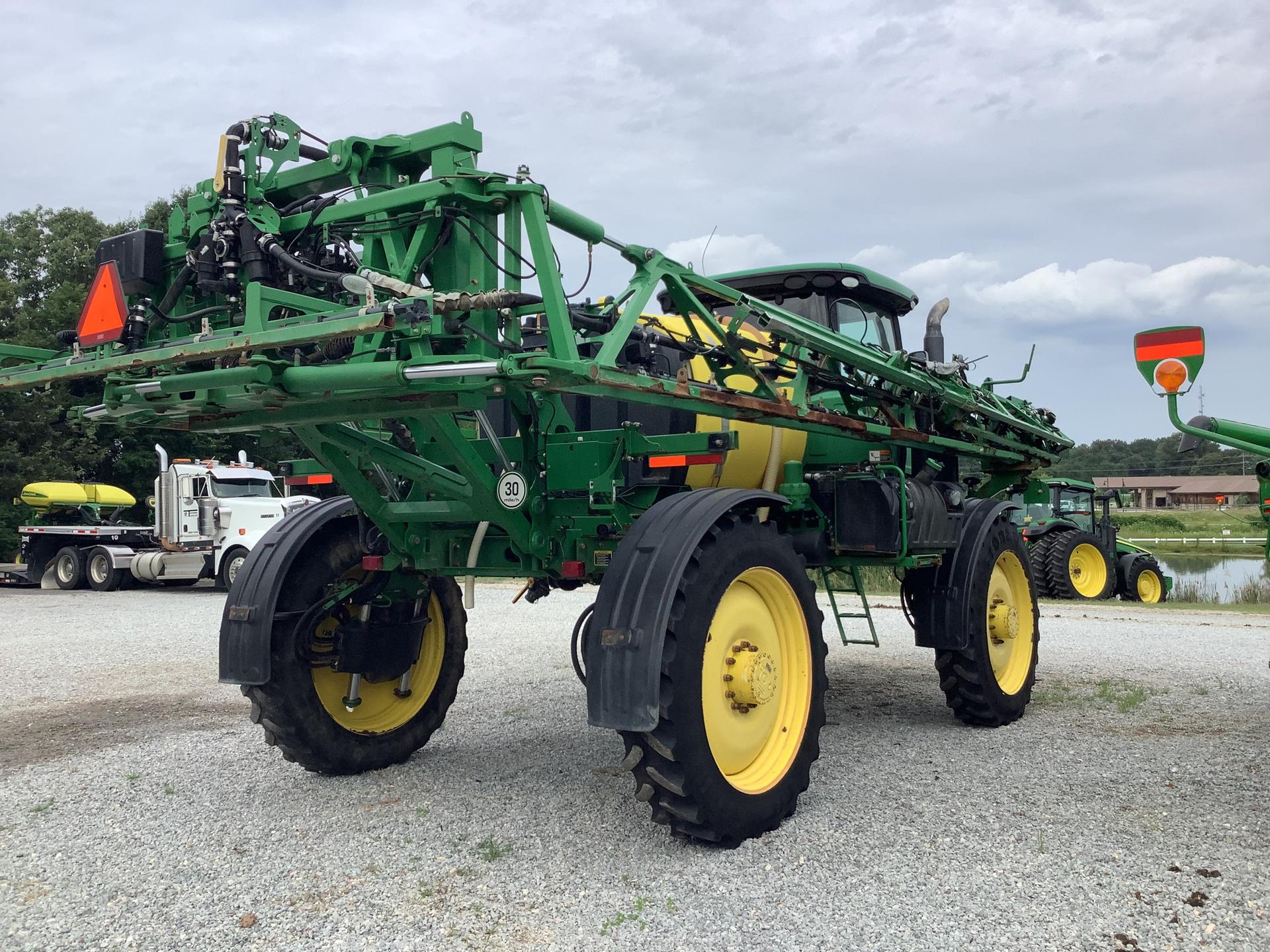 2016 John Deere R4030