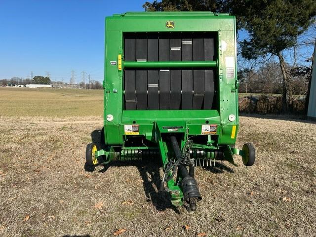 2005 John Deere 567 Image