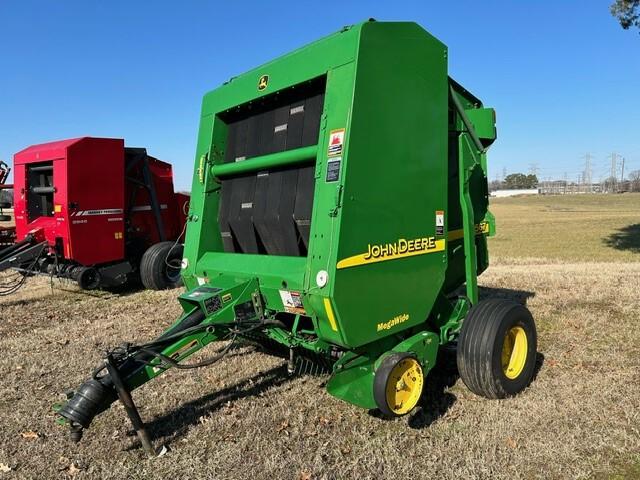 2005 John Deere 567 Image