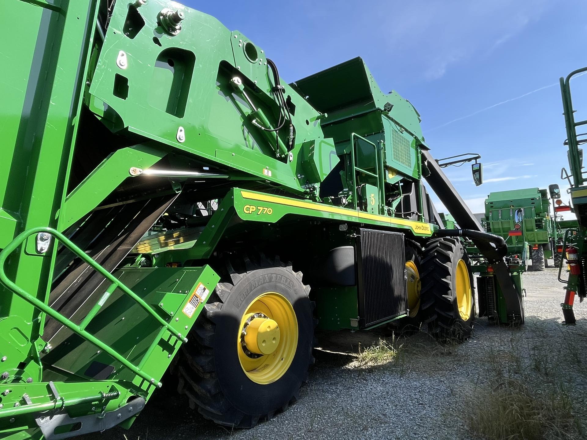 2023 John Deere CP770