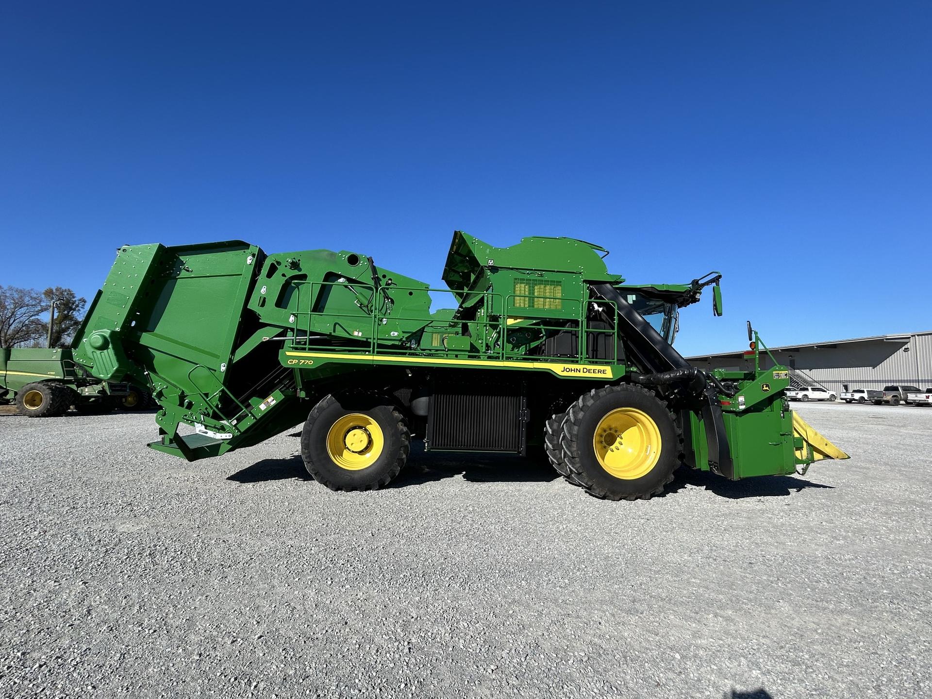 2022 John Deere CP770 Image