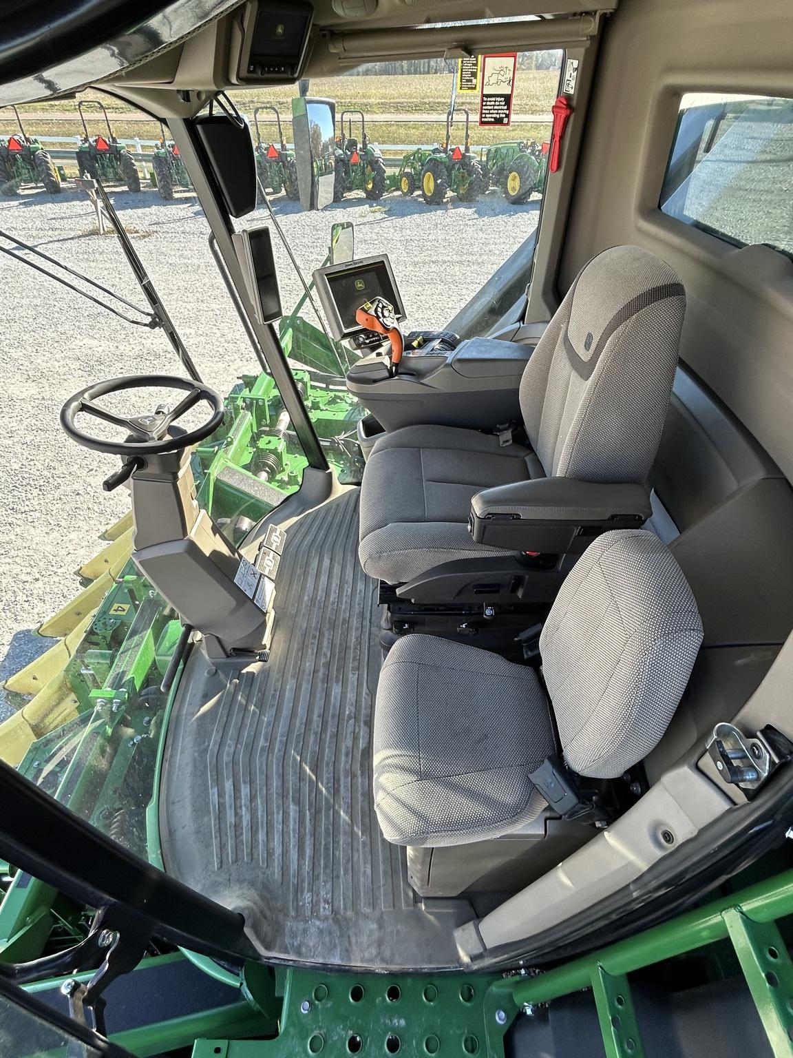 2022 John Deere CP770