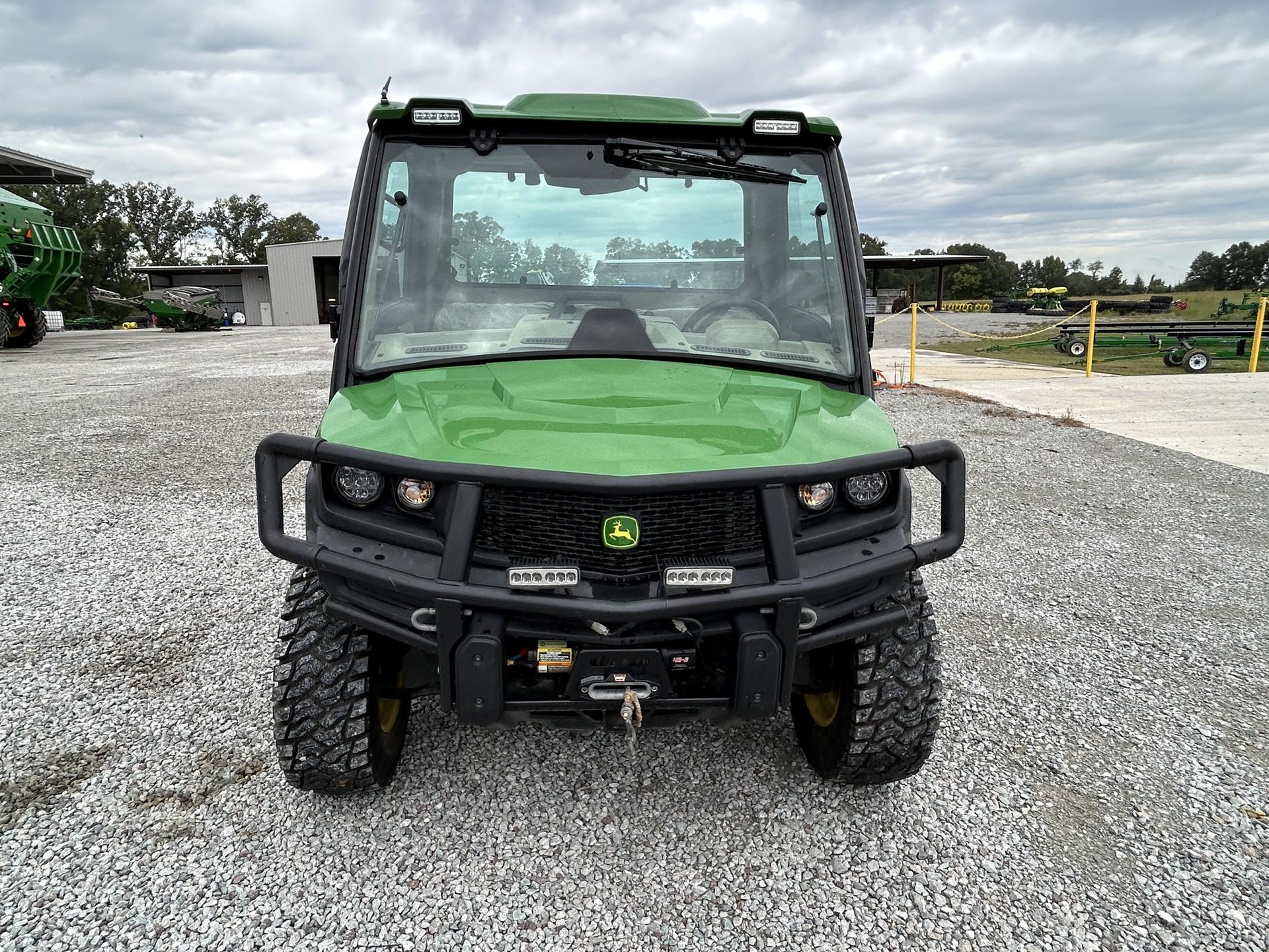 2020 John Deere XUV 835R Image