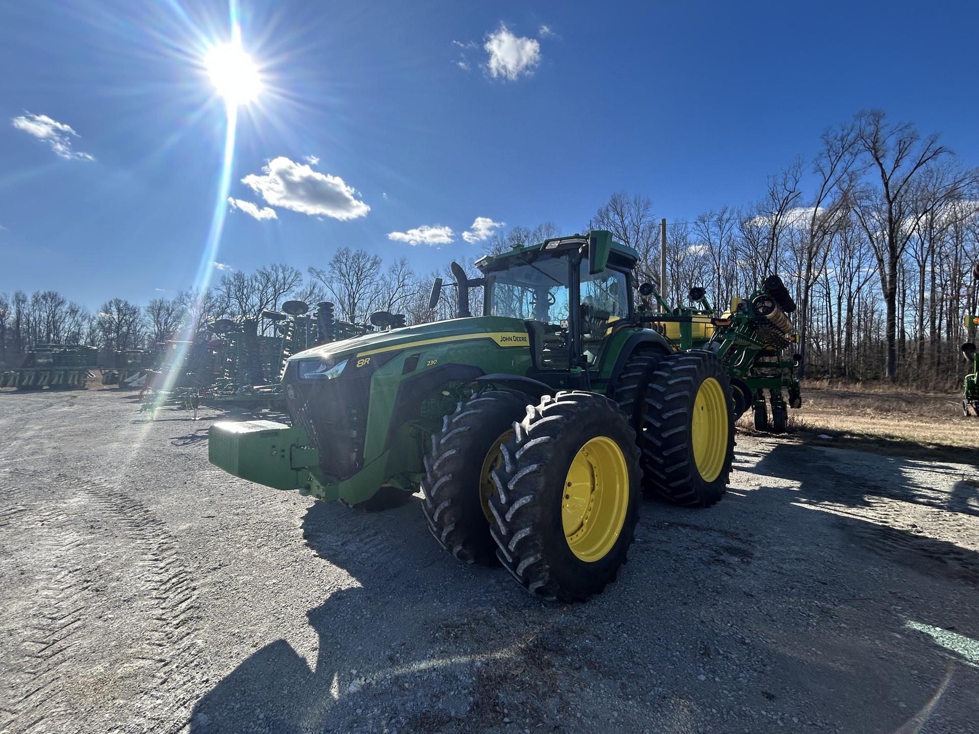 2022 John Deere 8R 230 Image