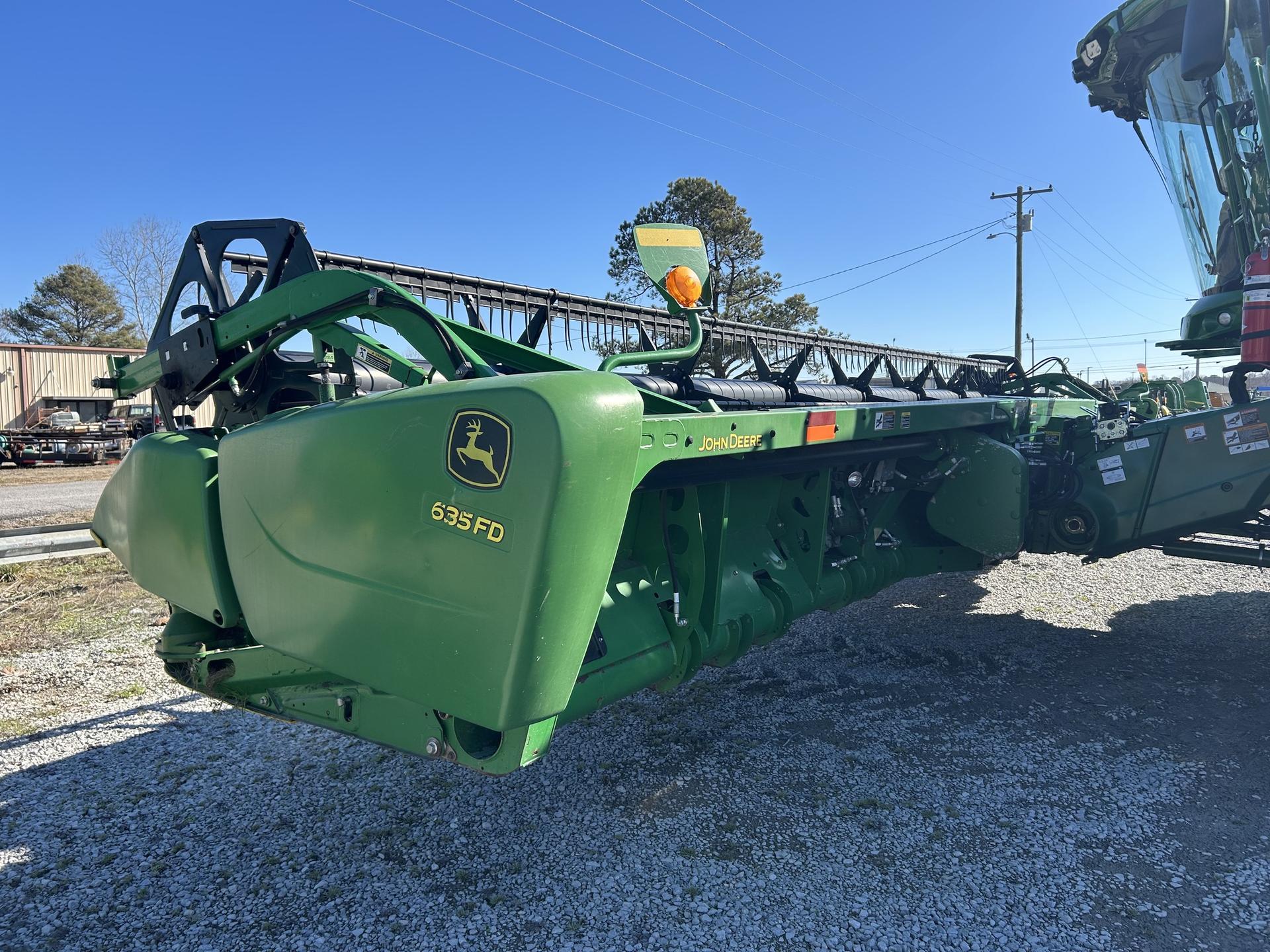 2012 John Deere 635FD Image