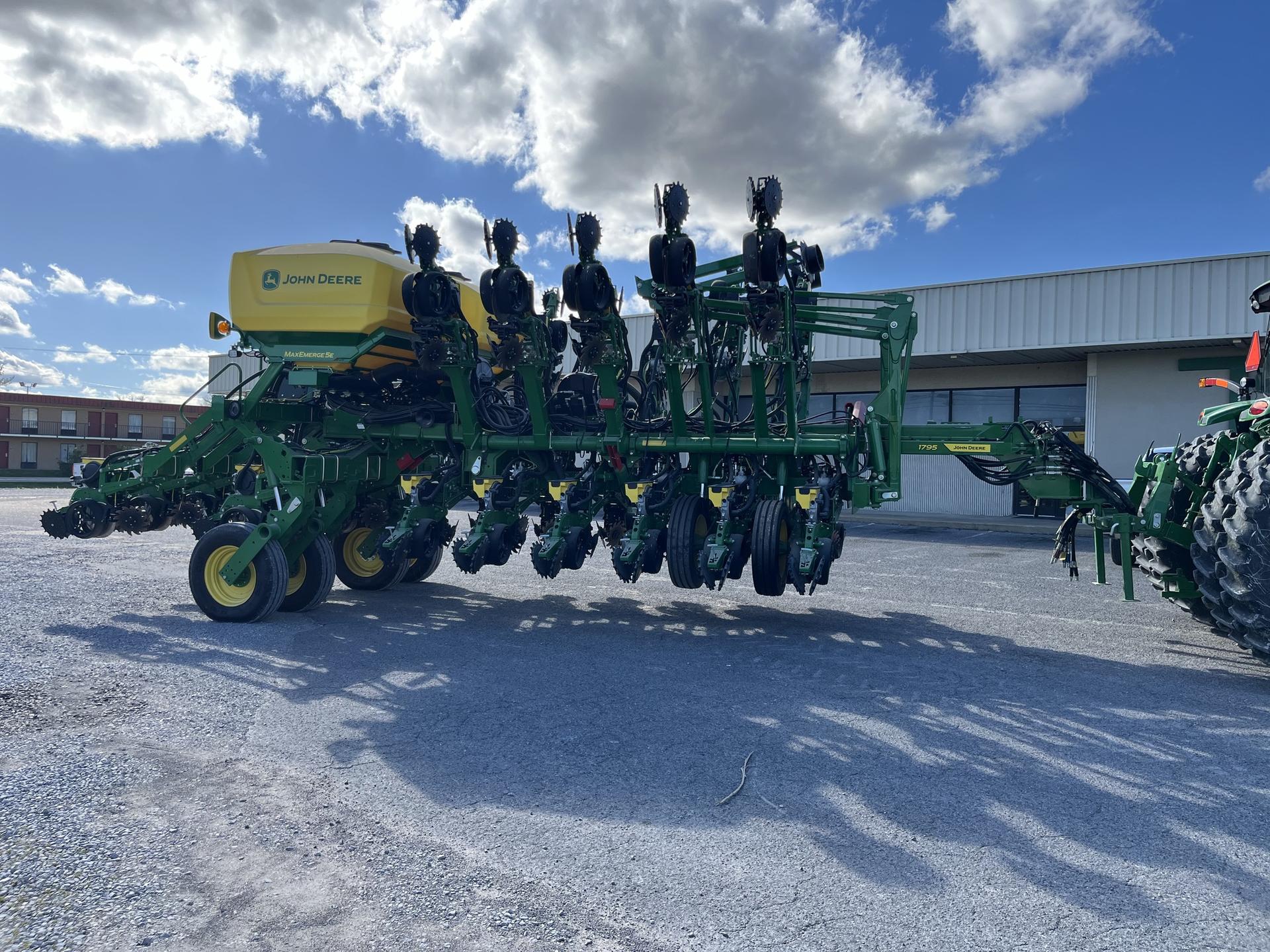 2022 John Deere 1795