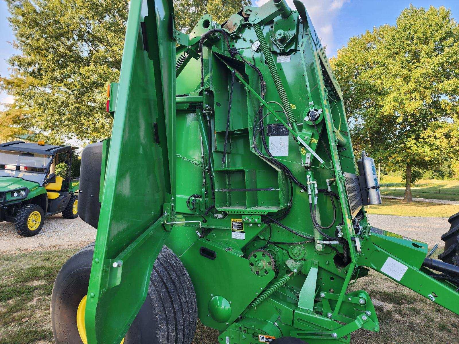 2021 John Deere 560M