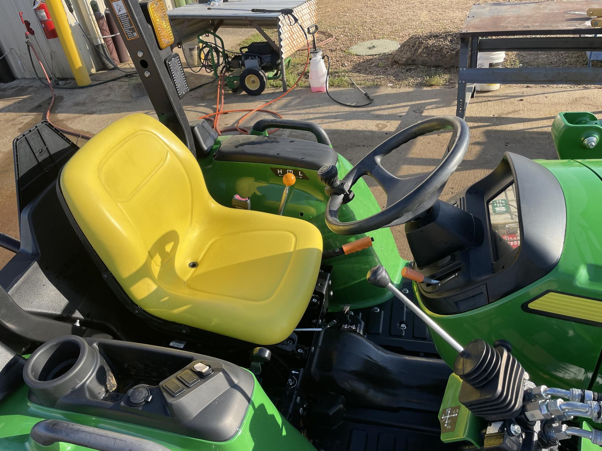 2023 John Deere 3025E