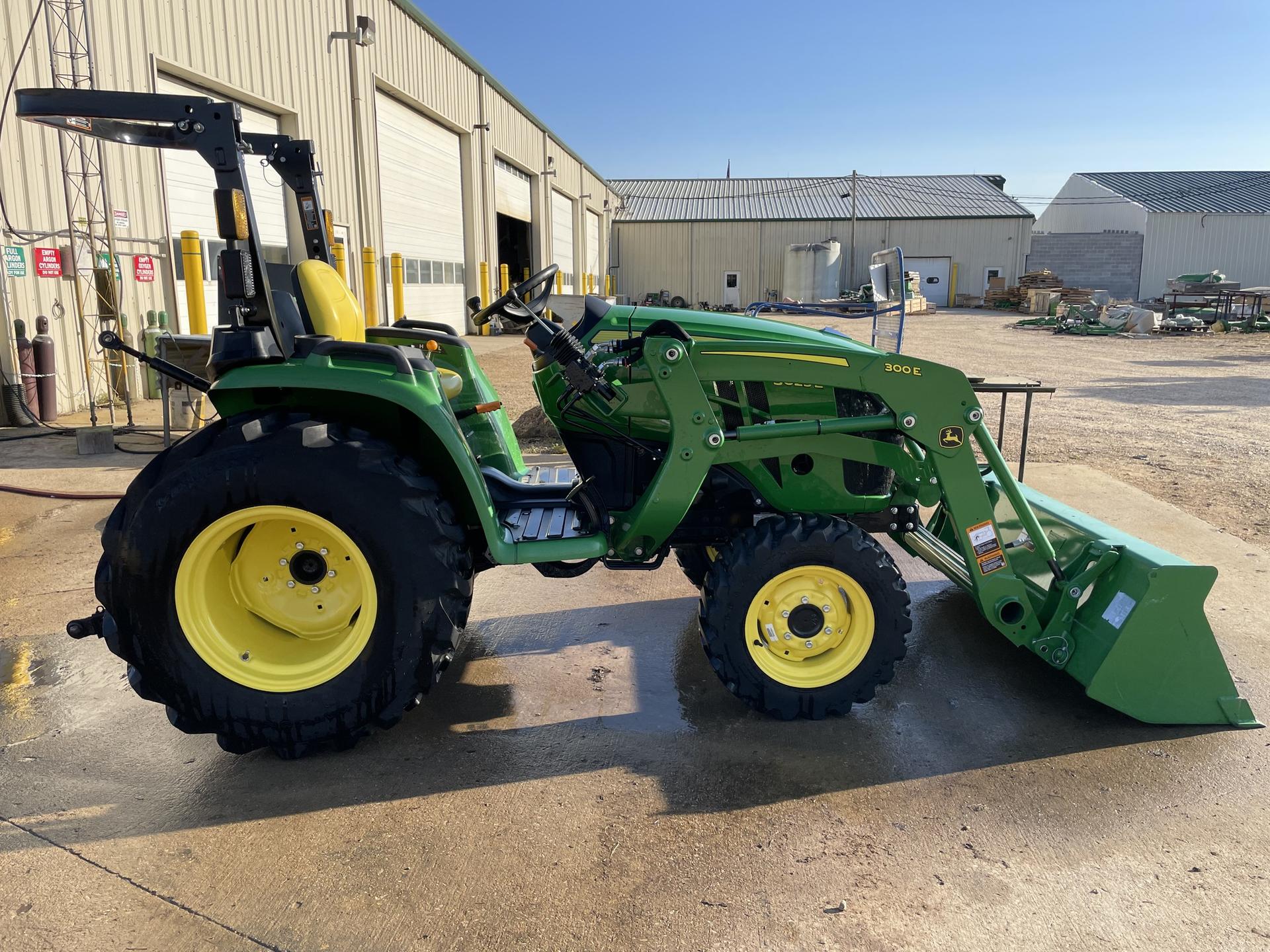 2023 John Deere 3025E