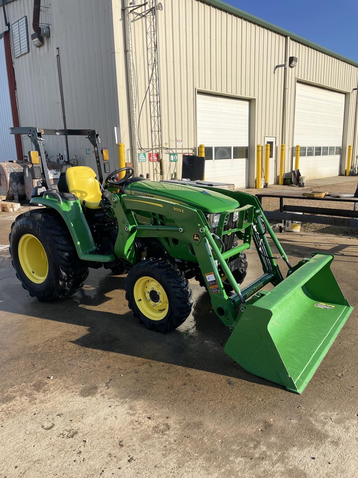 2023 John Deere 3025E