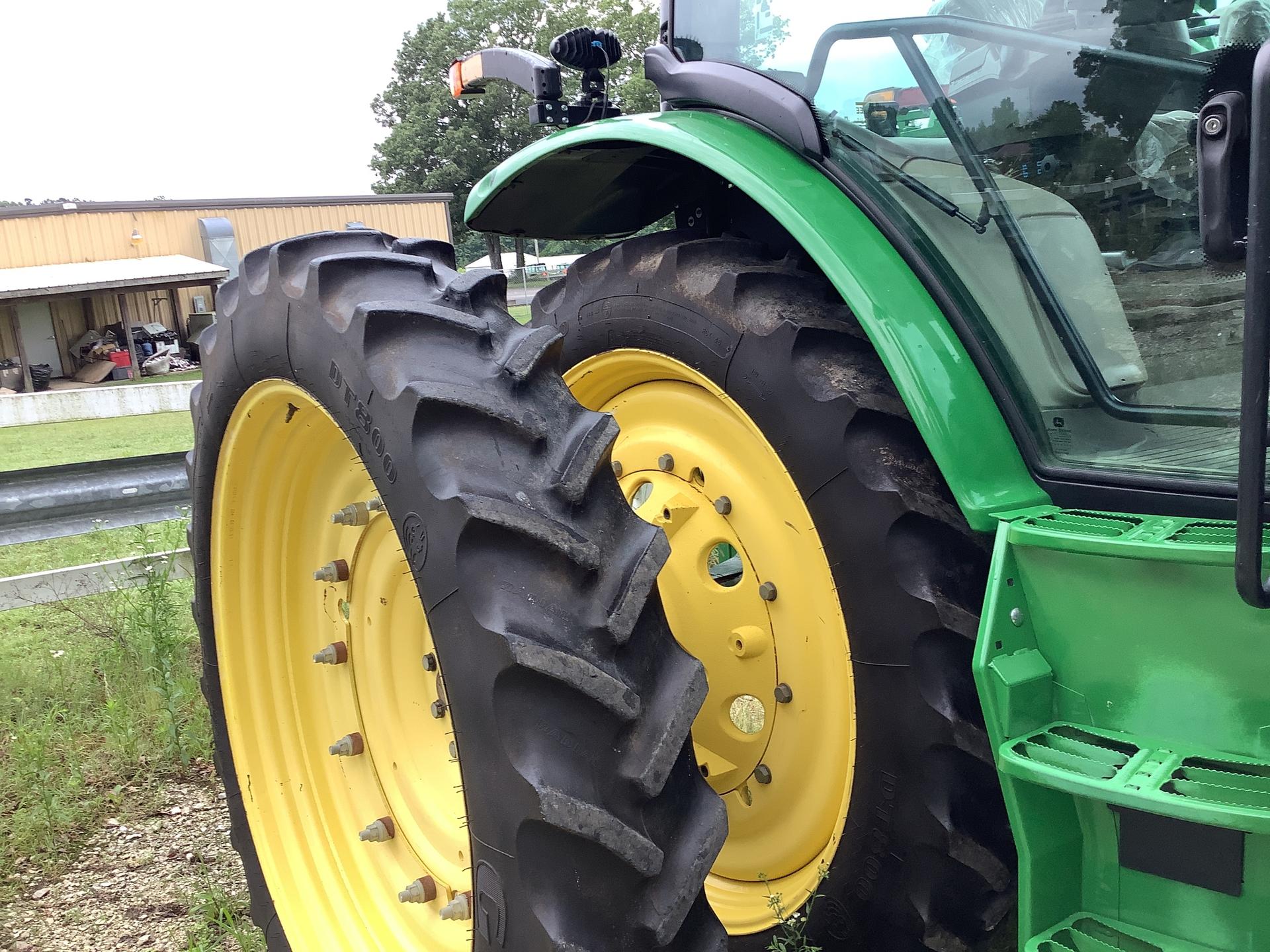 2023 John Deere 6R 155