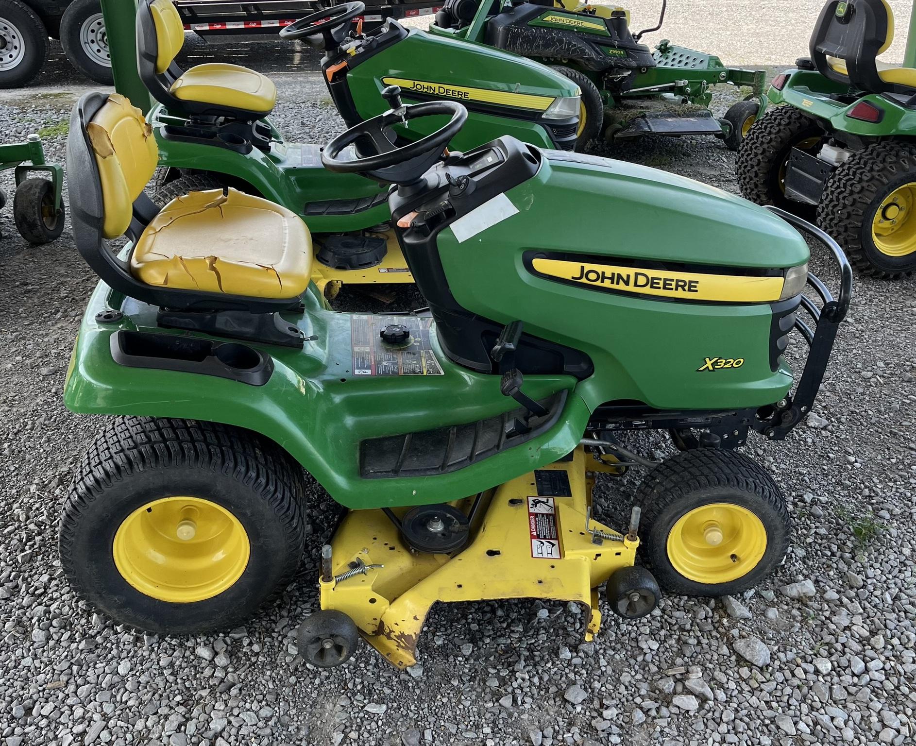 2013 John Deere X320