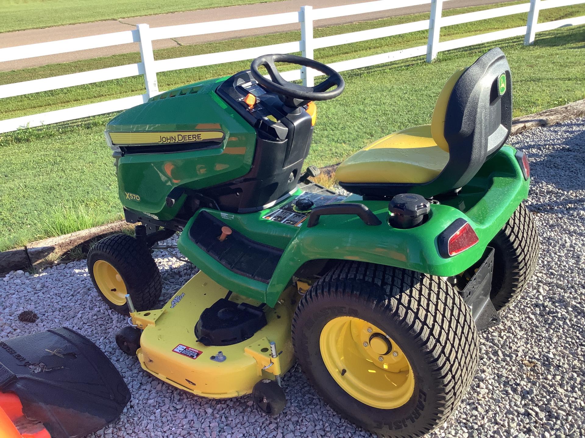 2019 John Deere X570