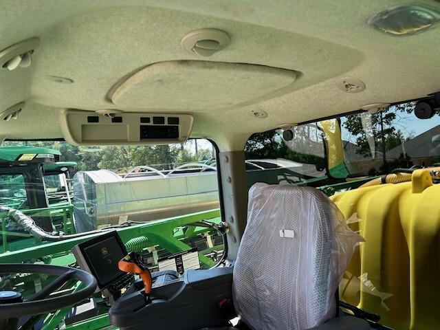 2019 John Deere R4030 Image