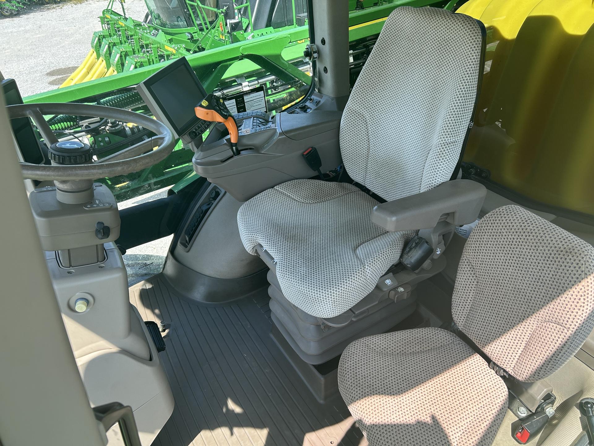 2017 John Deere R4030