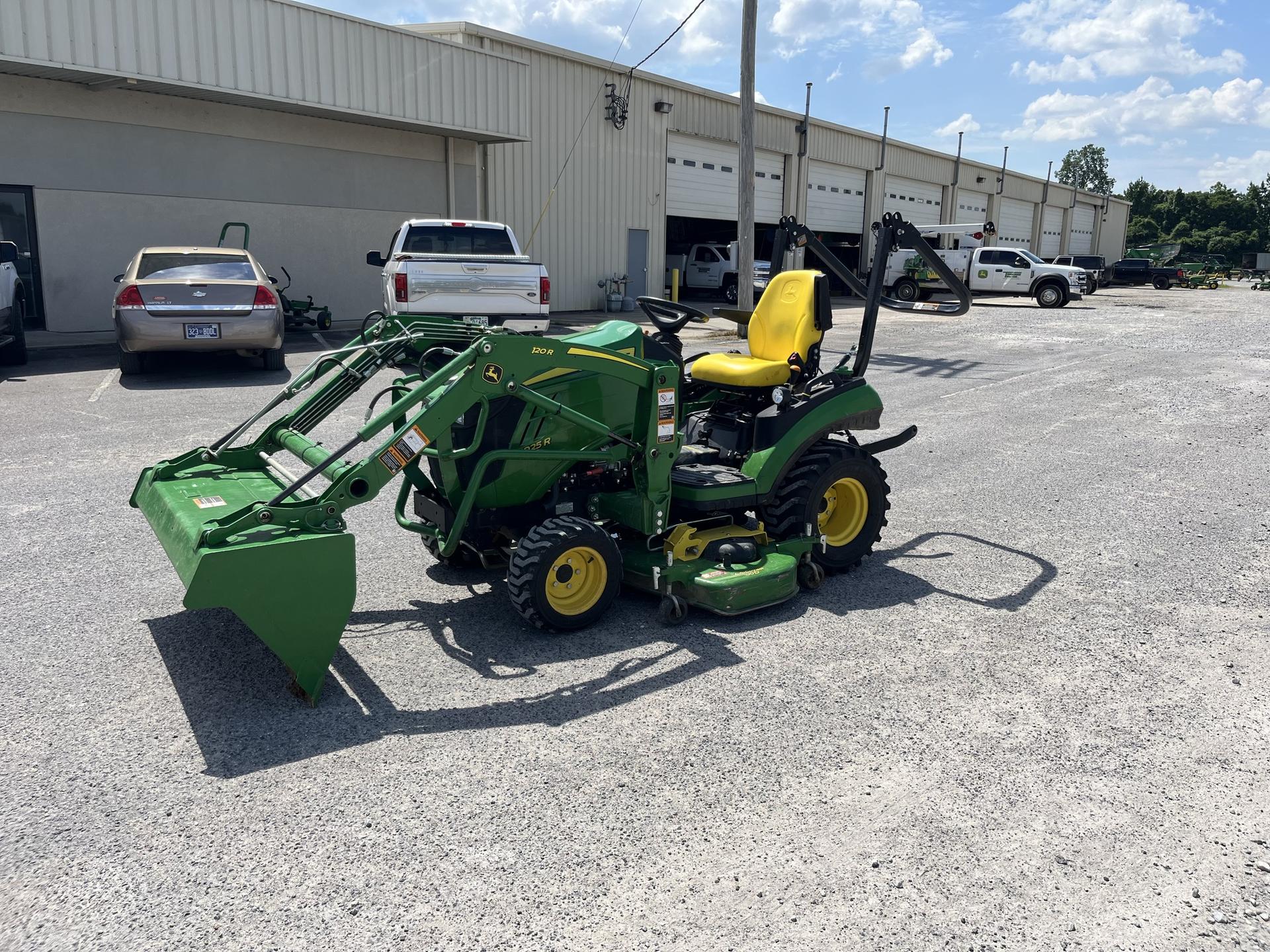 2021 John Deere 1025R