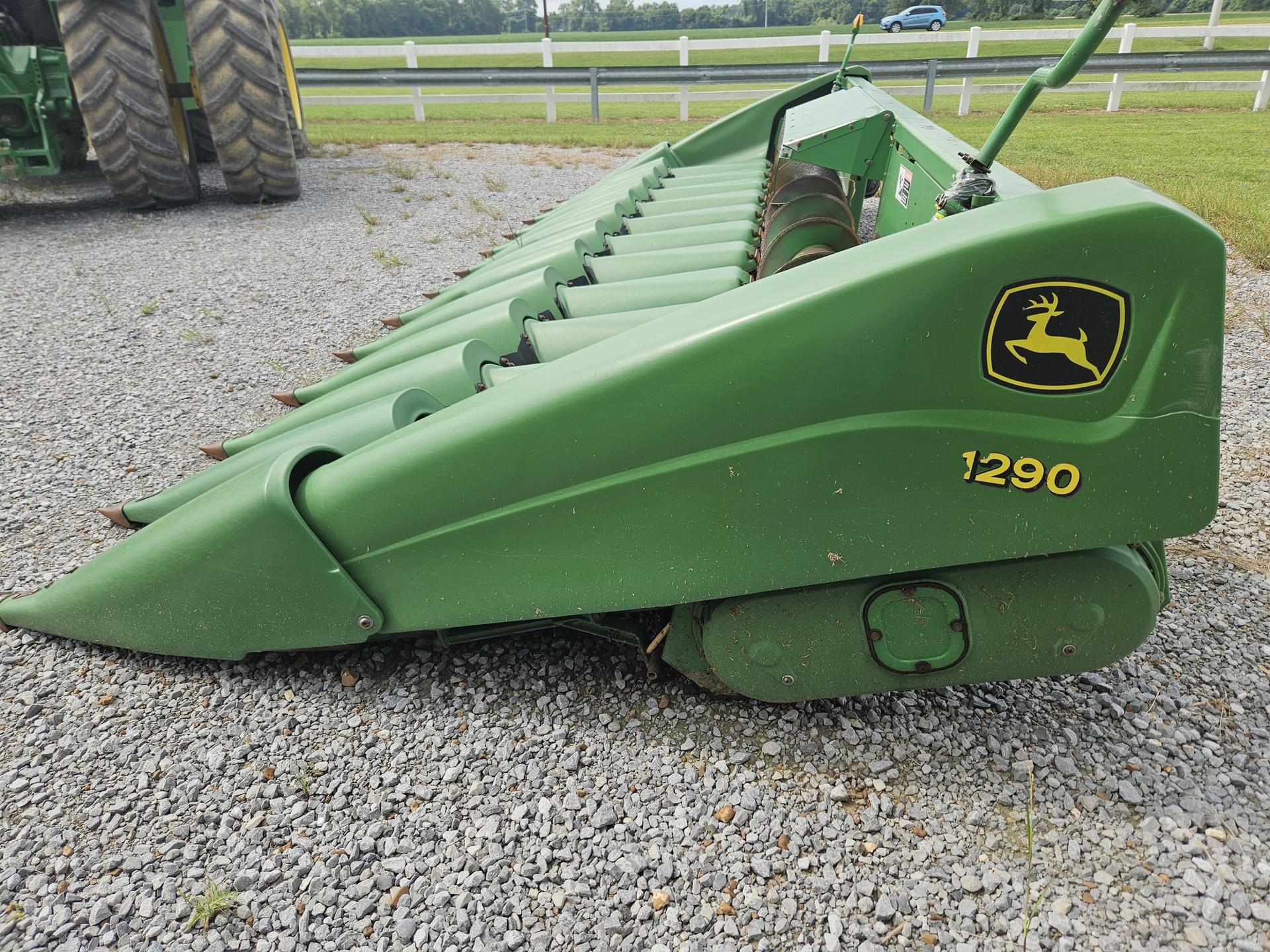 2004 John Deere 1290