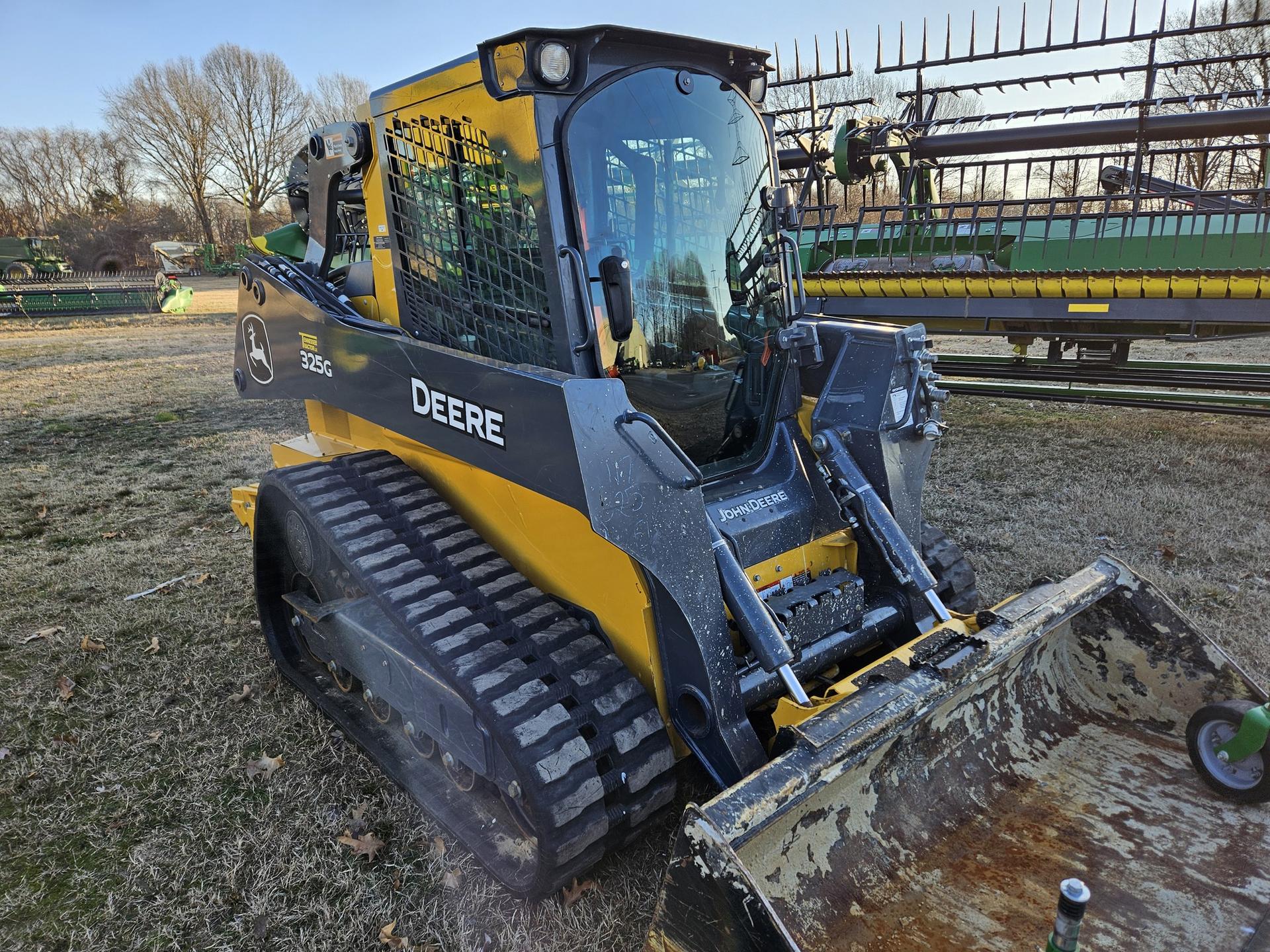 2024 John Deere 325G Image