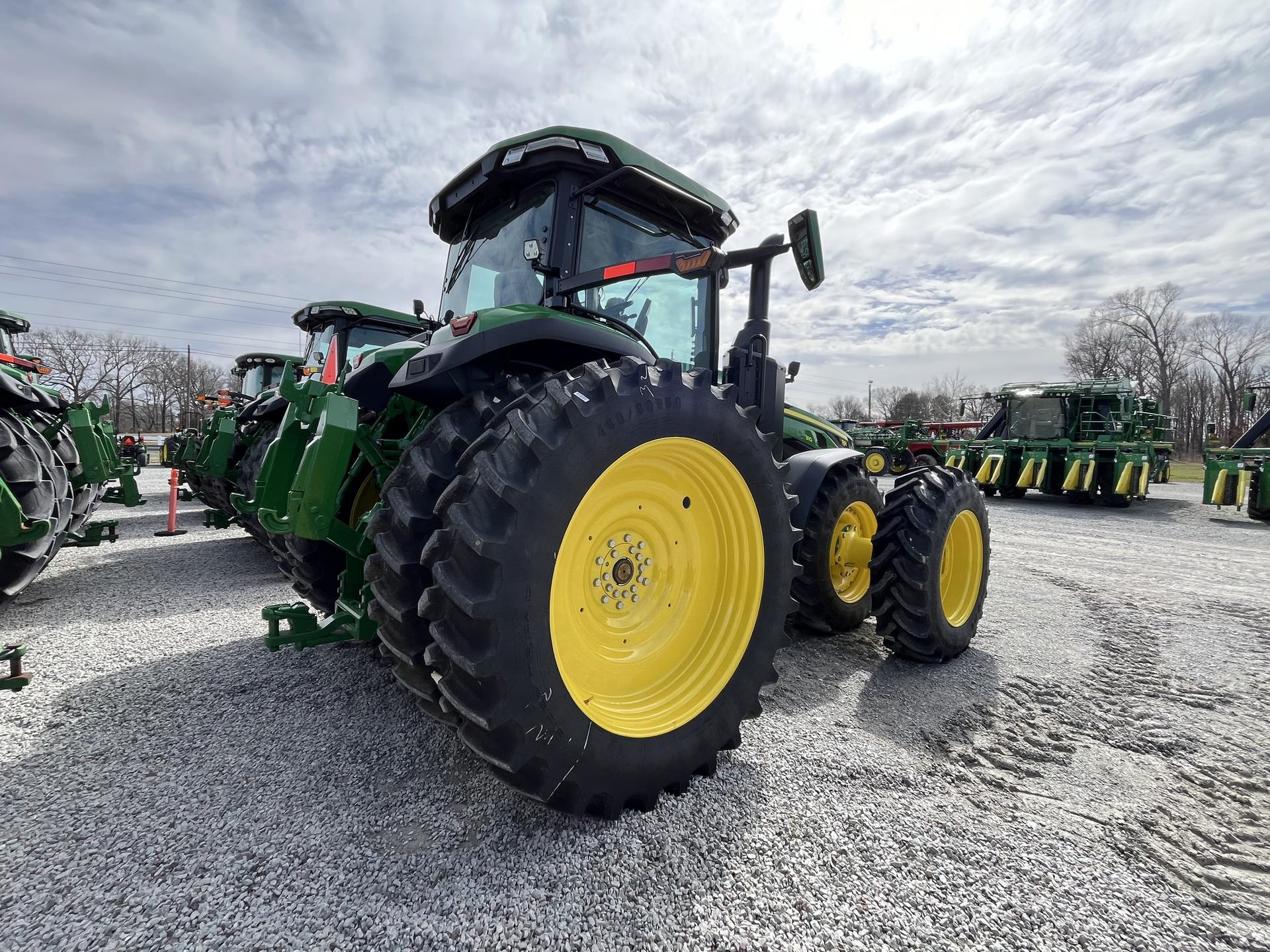 2023 John Deere 8R 310