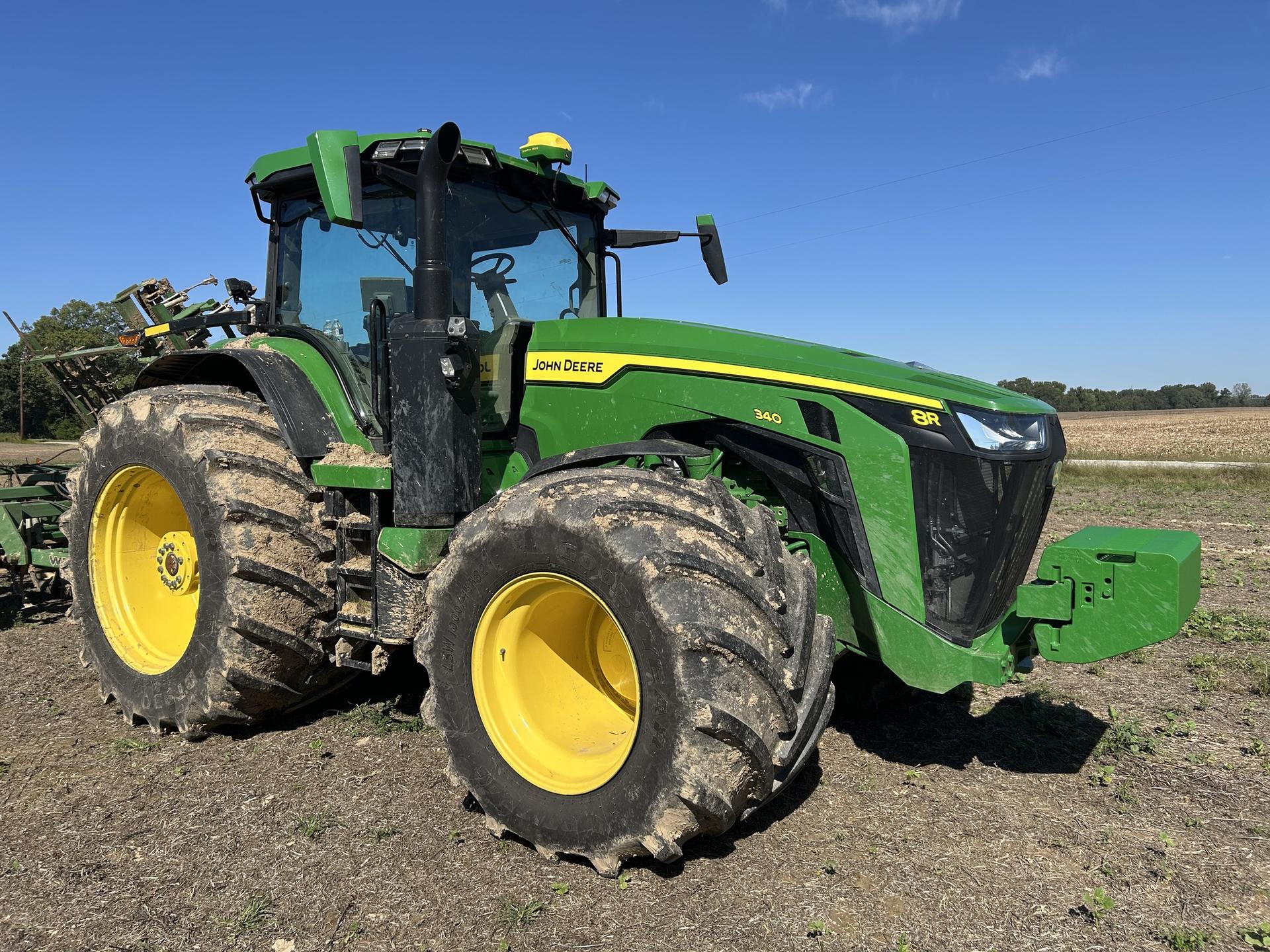 2023 John Deere 8R 340 Image