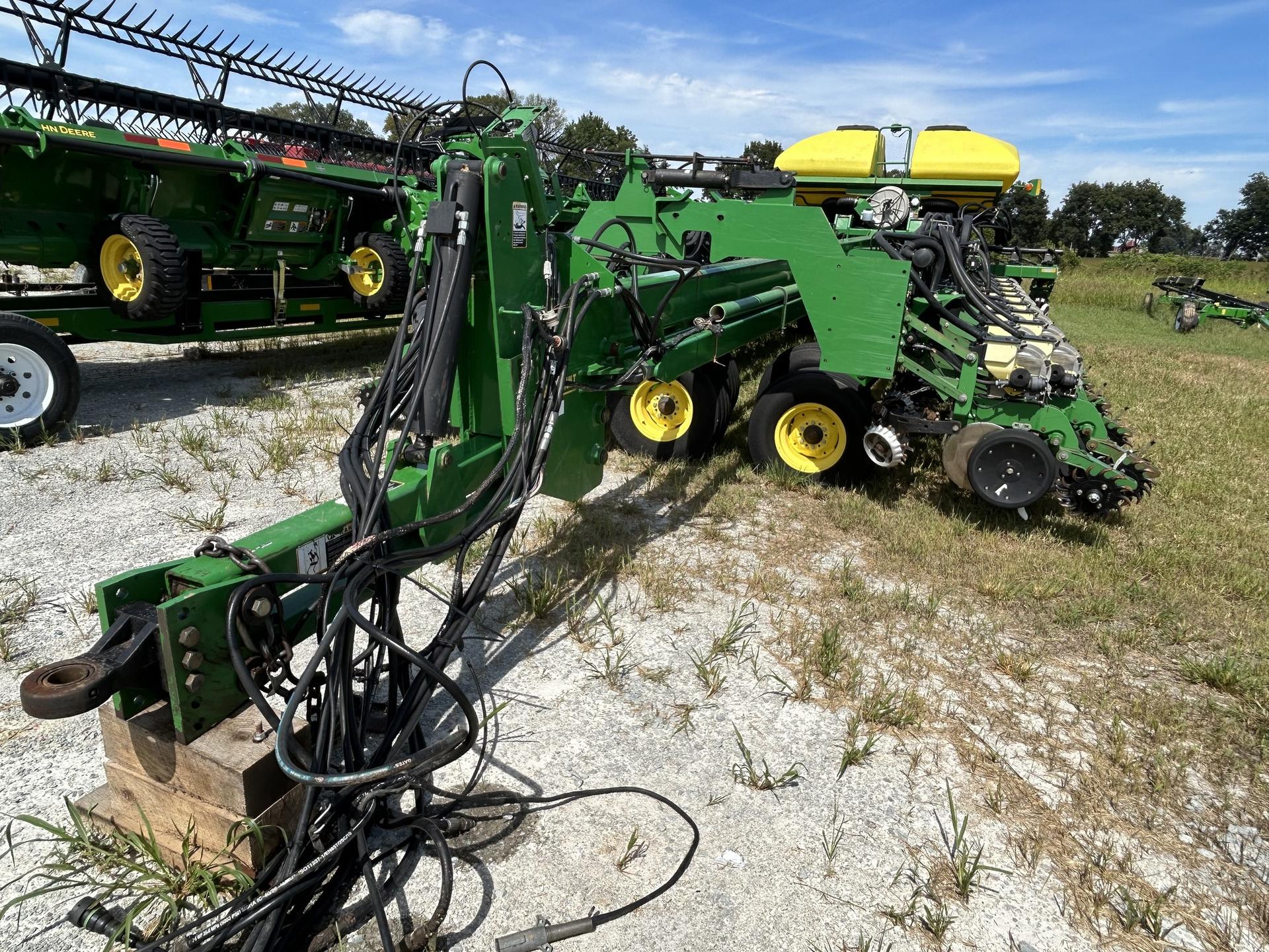 2011 John Deere DB60