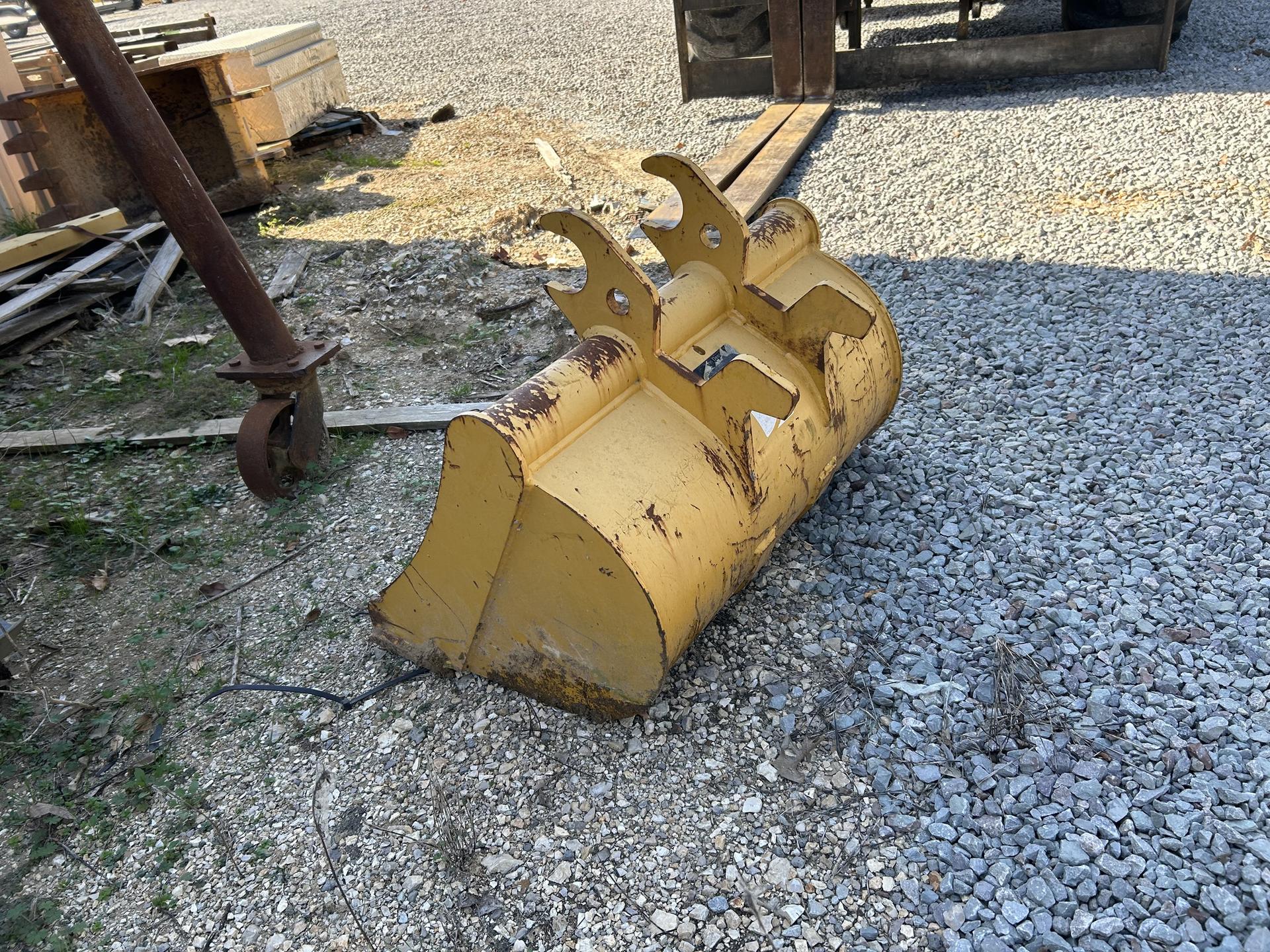 2018 John Deere 30″ Ditch Cleaning Bucket