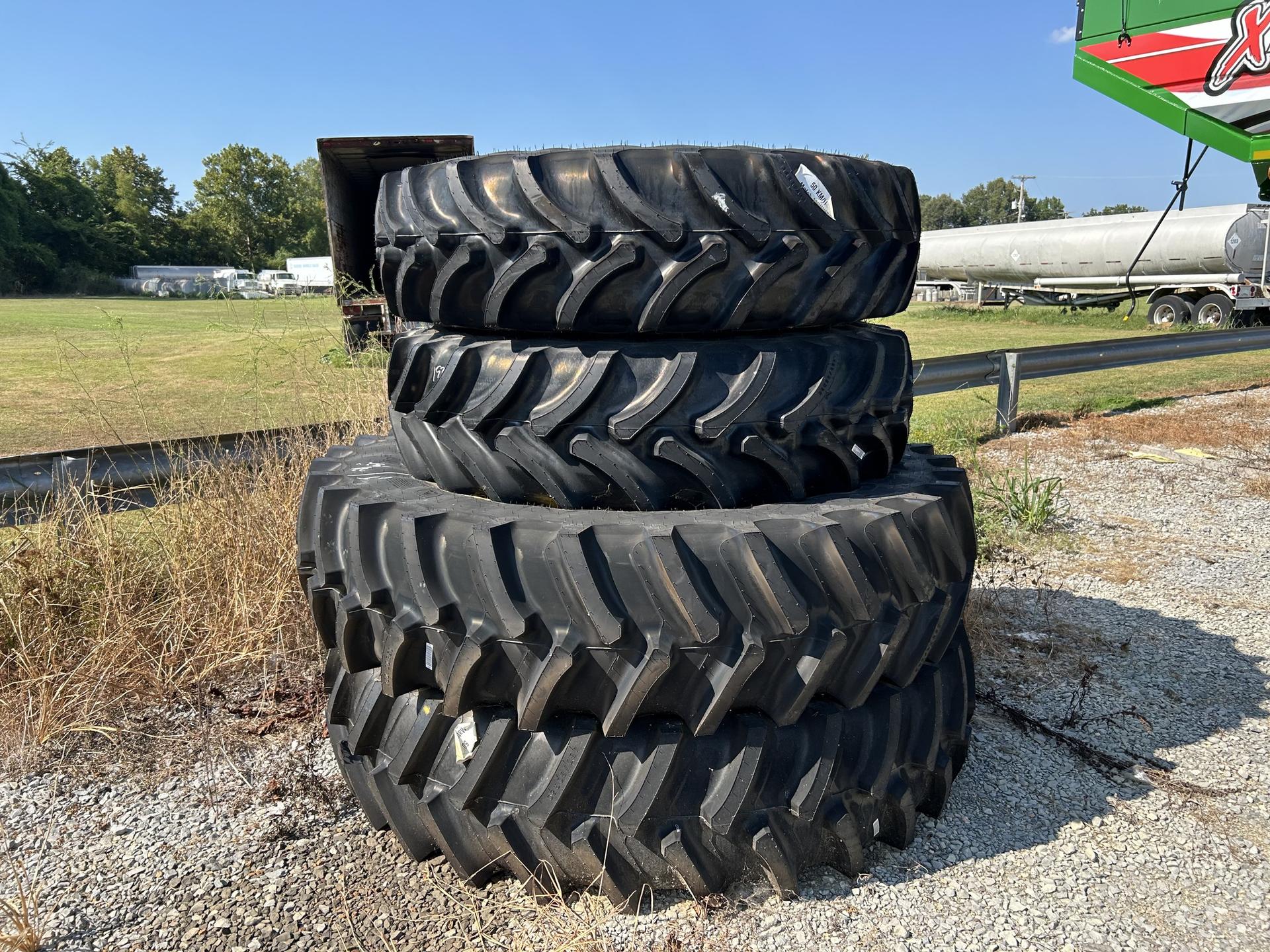 2023 John Deere 8R 410