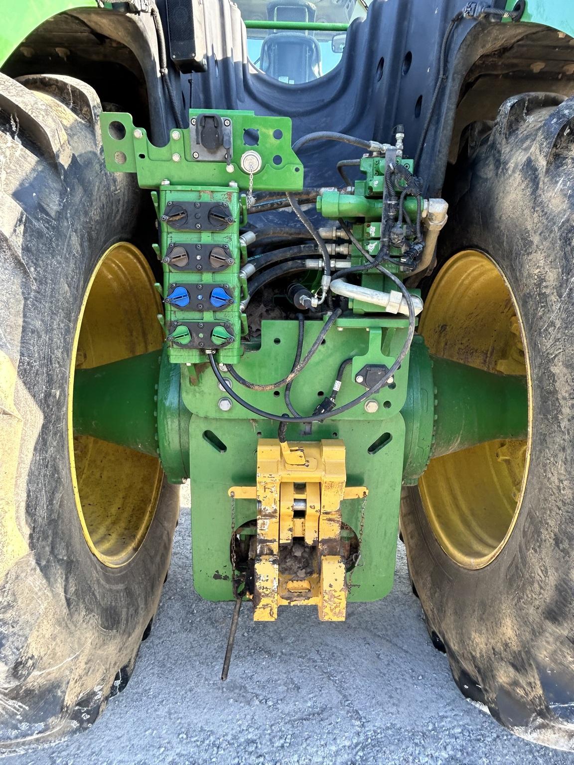 2018 John Deere 9570R Image