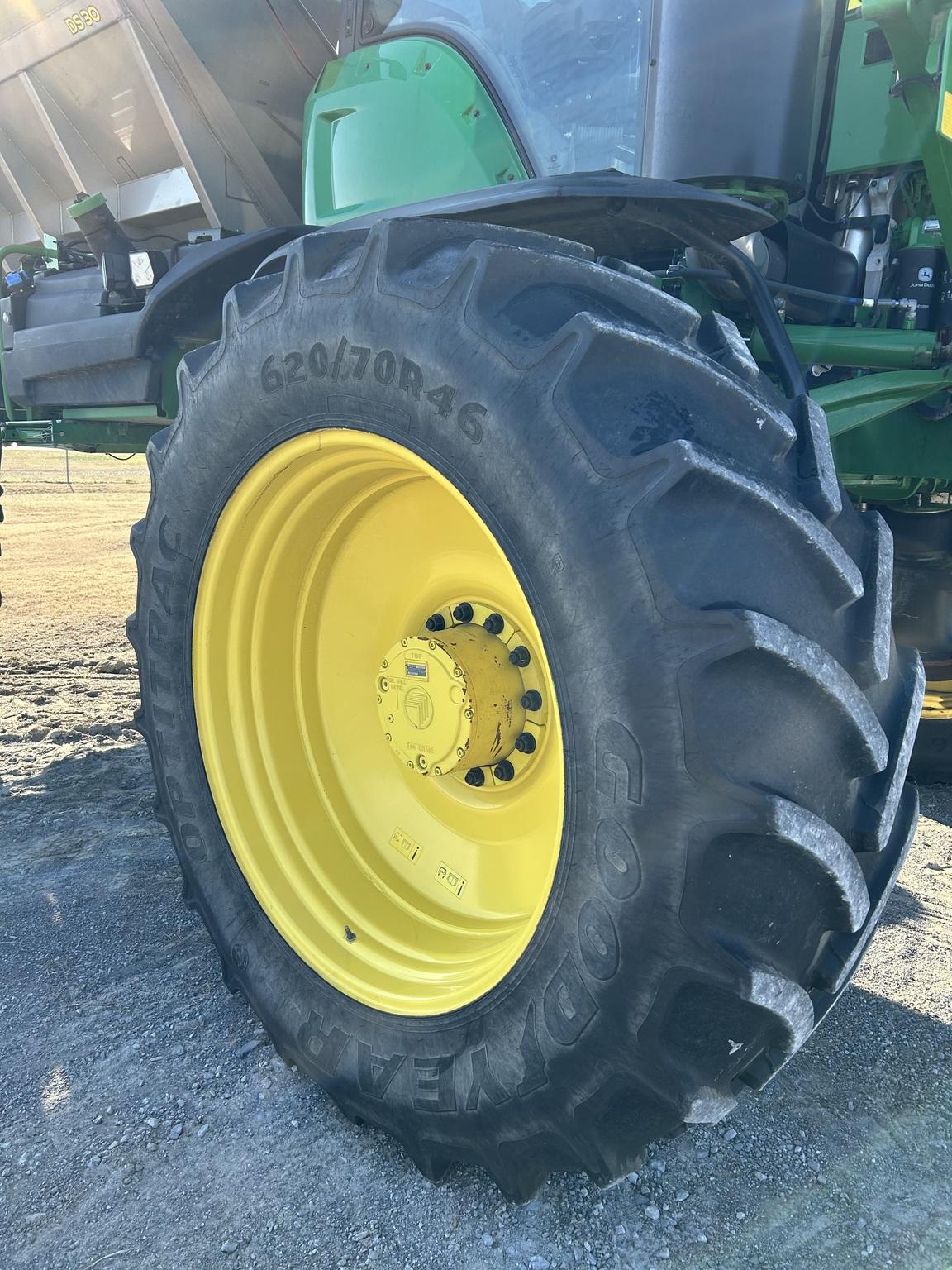 2022 John Deere 600R Image