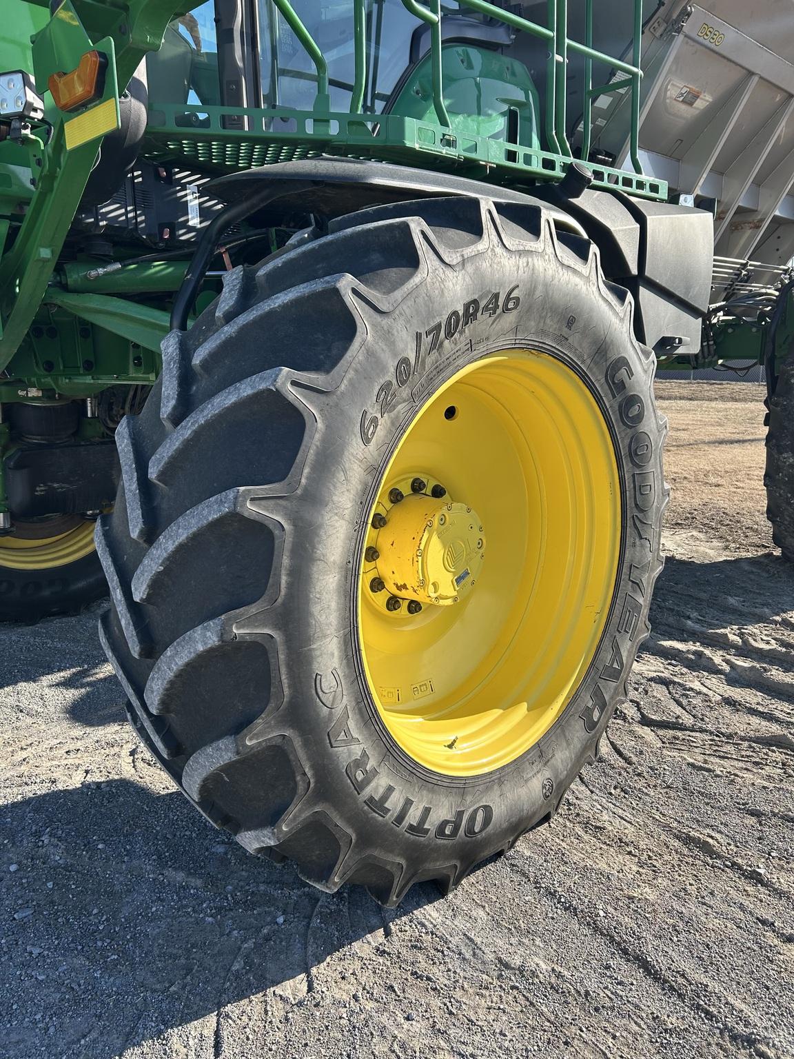 2022 John Deere 600R Image