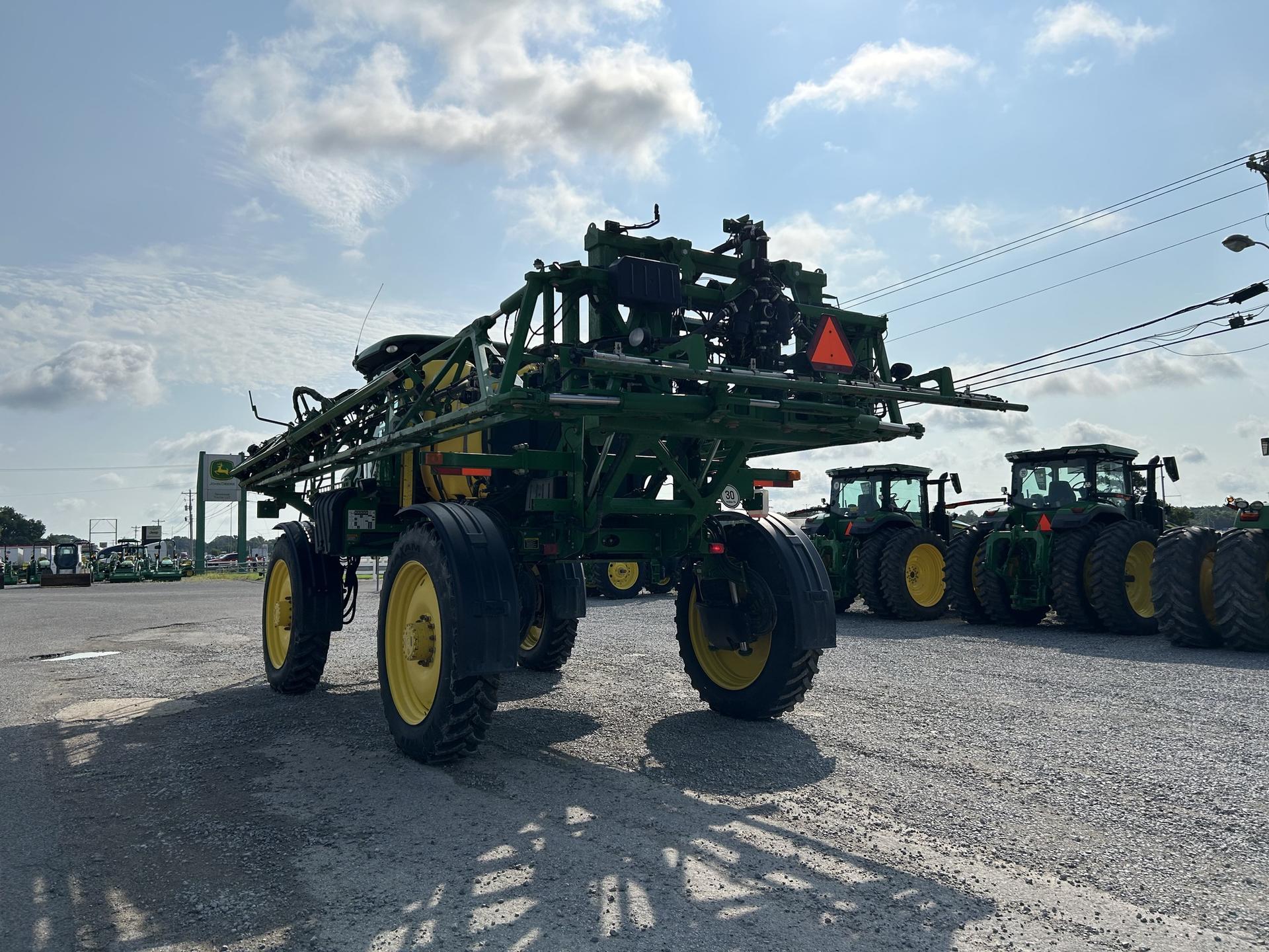 2014 John Deere R4030