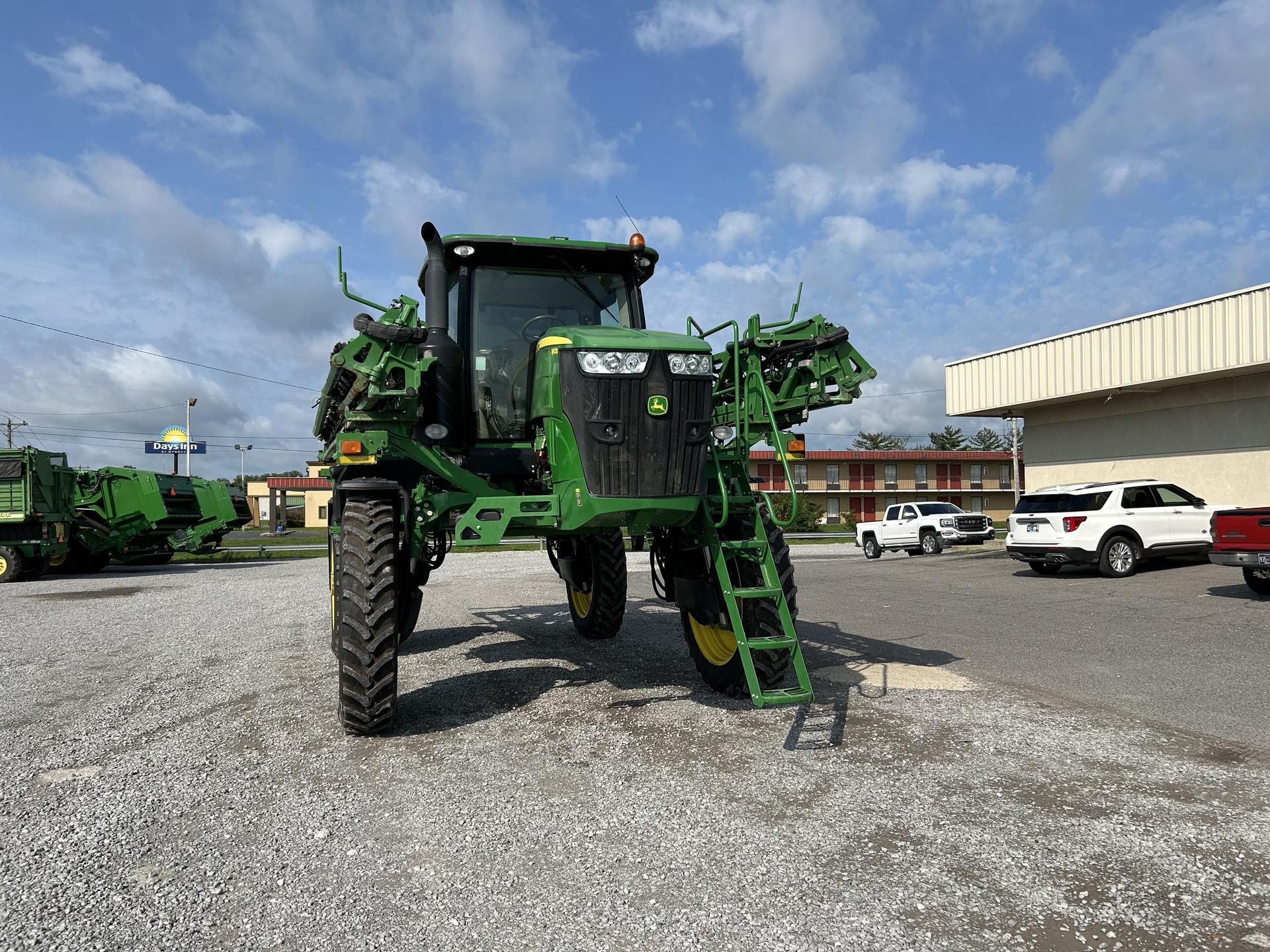 2014 John Deere R4030