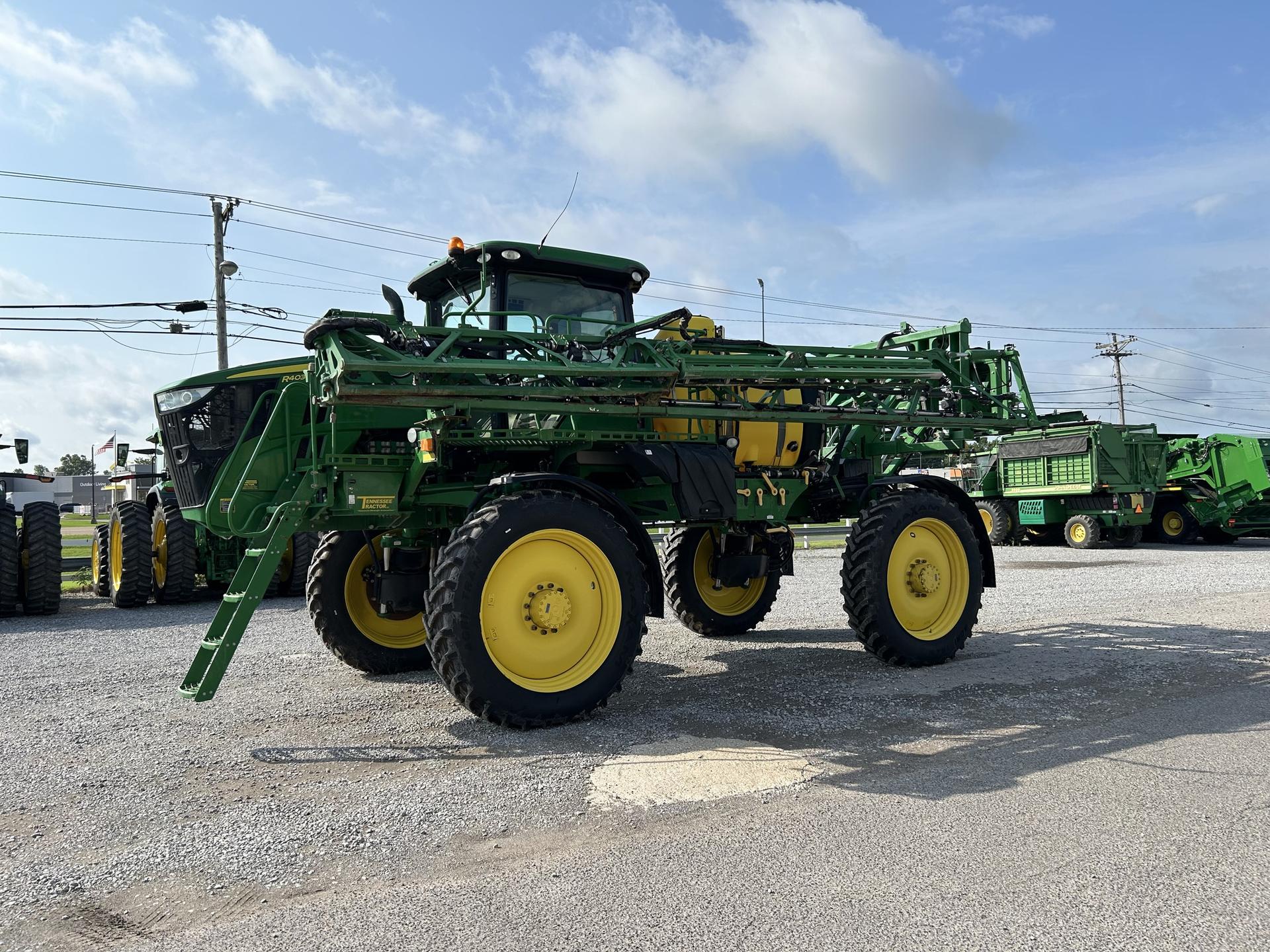 2014 John Deere R4030