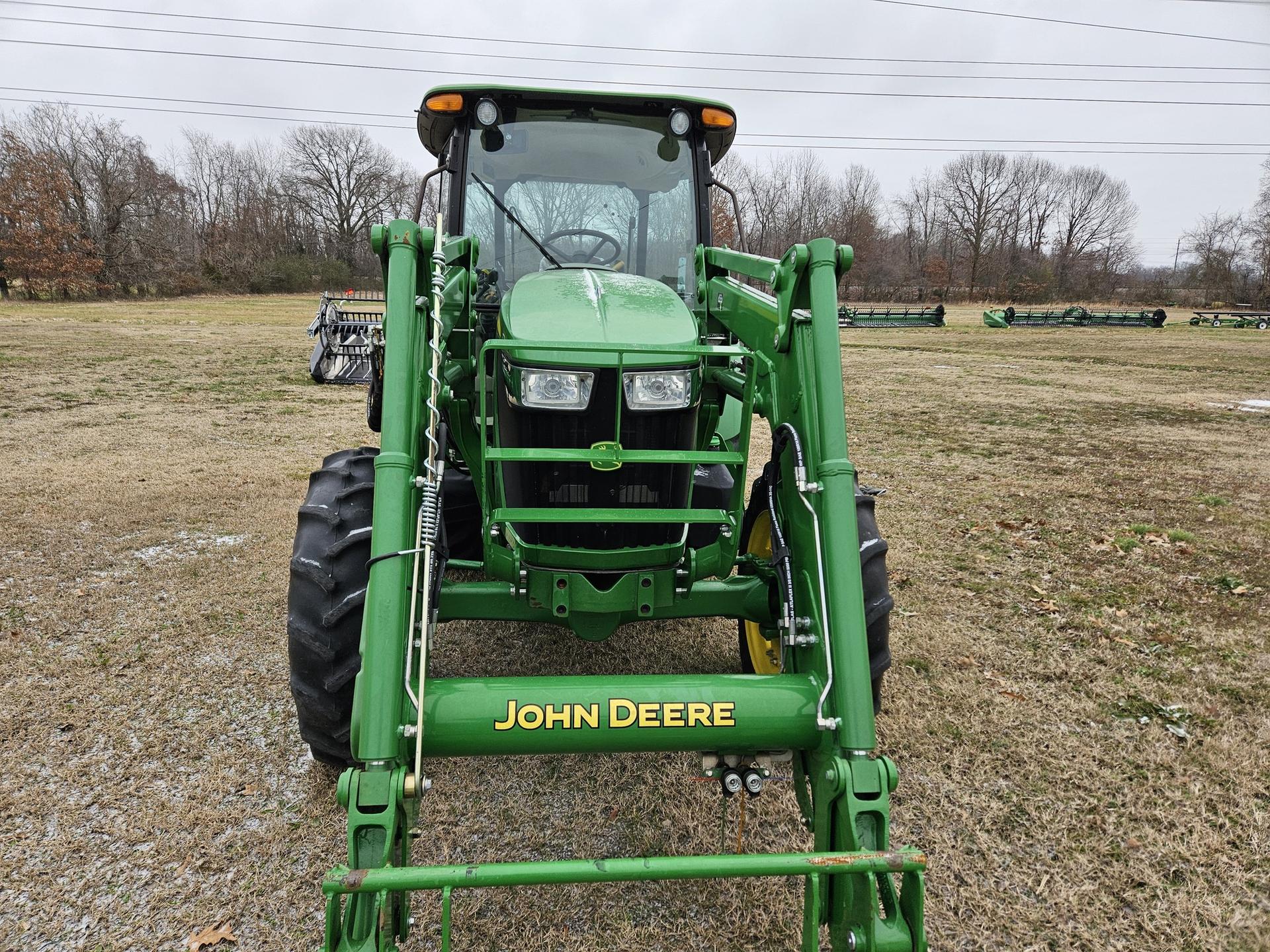 2015 John Deere 5075M Image