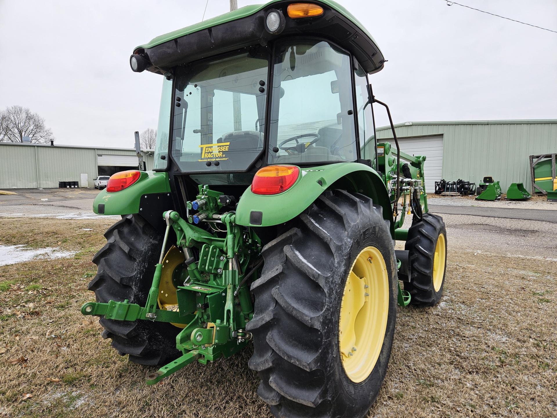 2015 John Deere 5075M Image