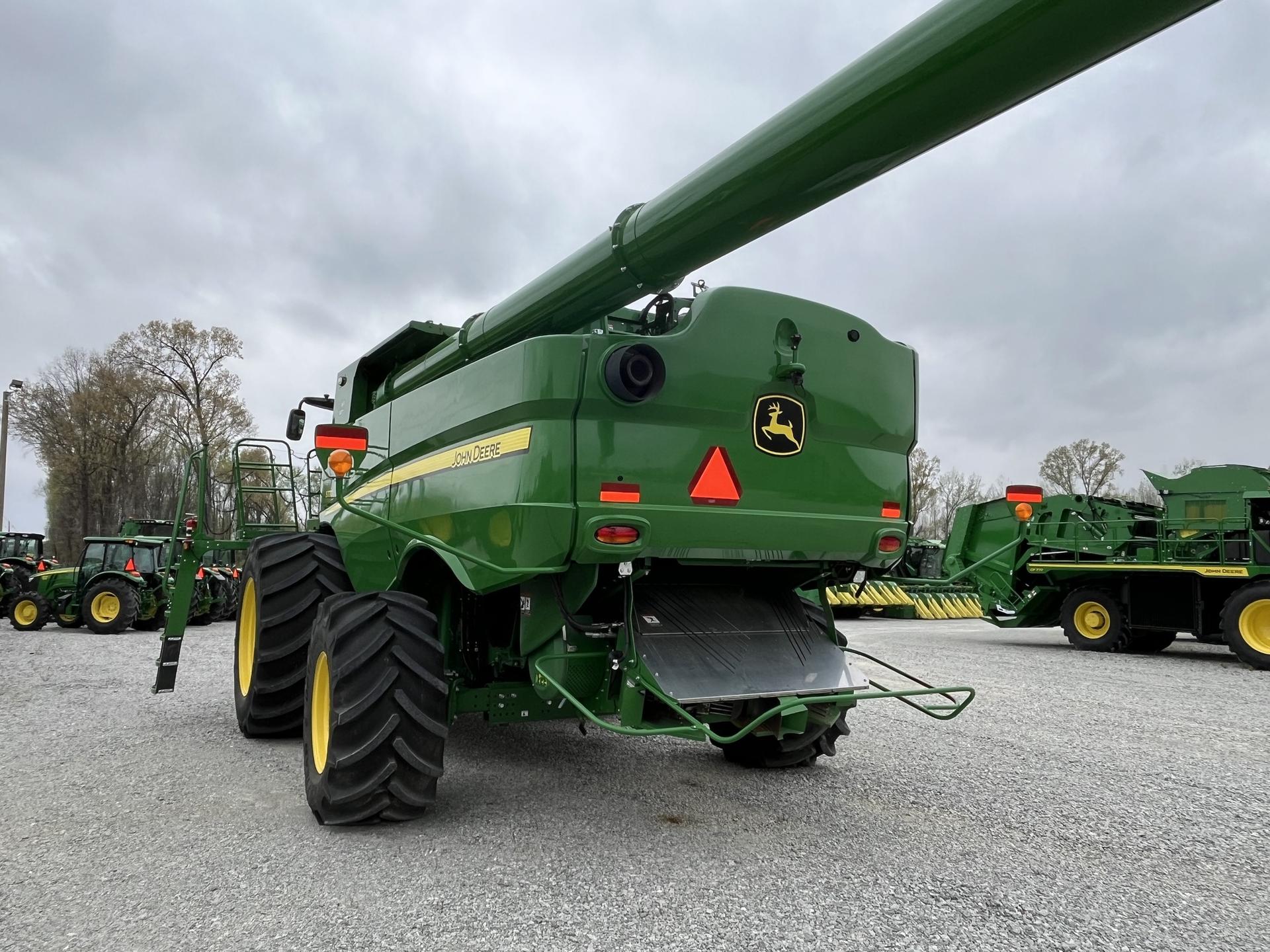 2022 John Deere S770