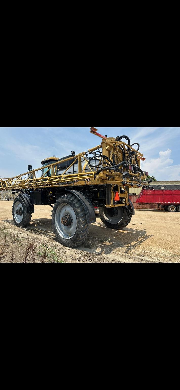 2017 RoGator 1100B