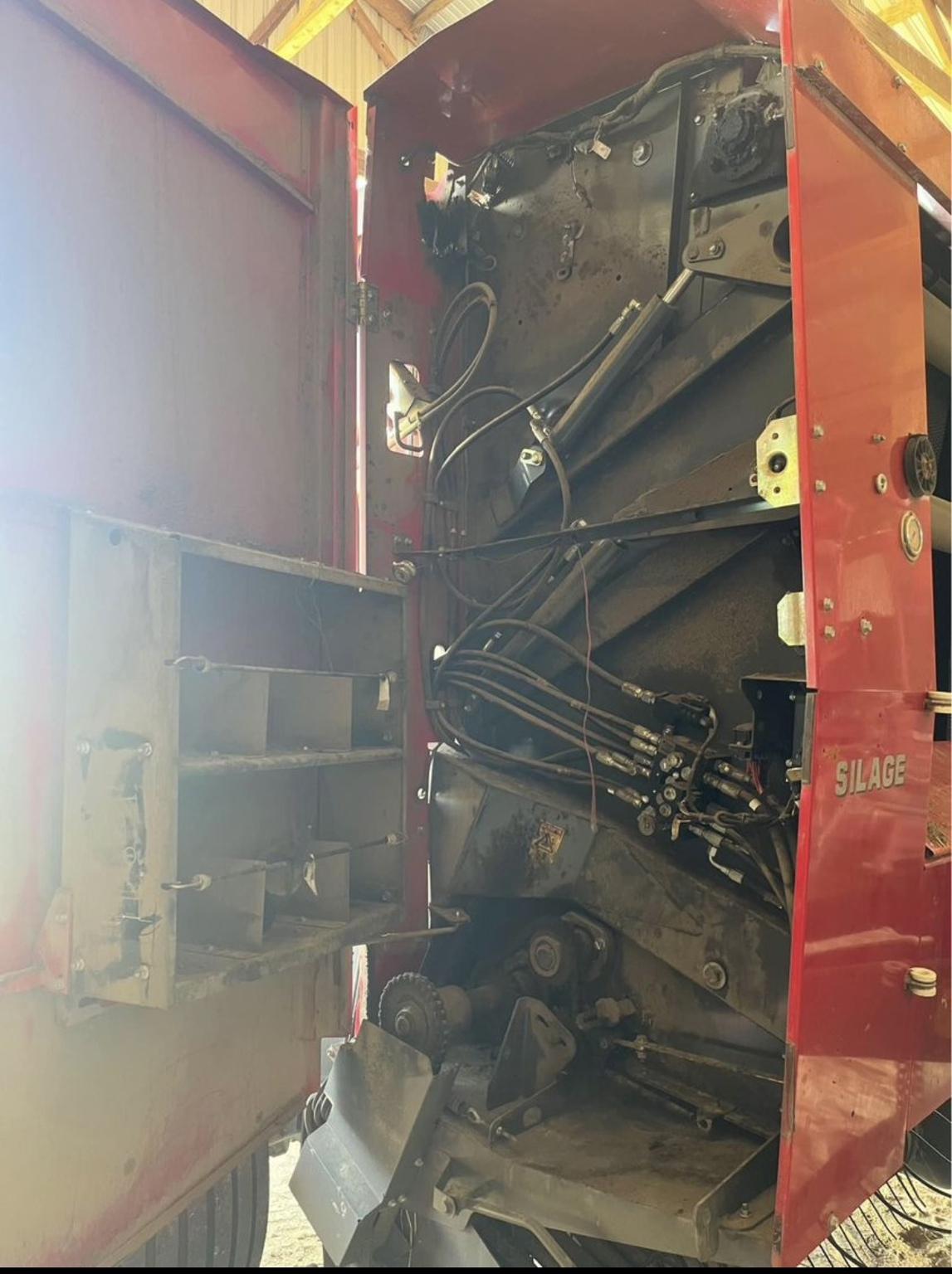 2019 Massey Ferguson MF-2946 Image