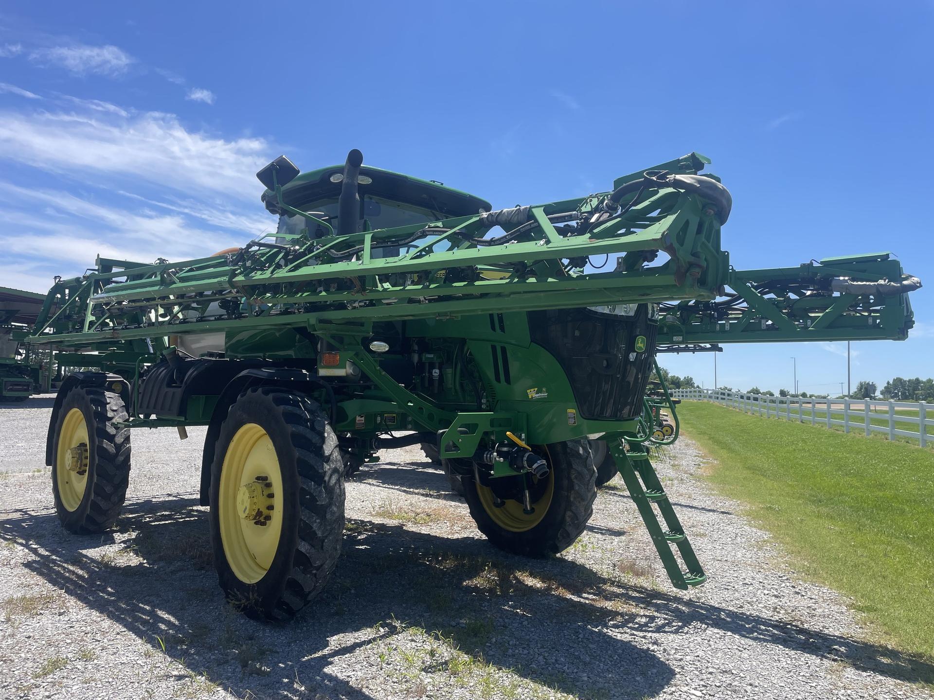 2018 John Deere R4038