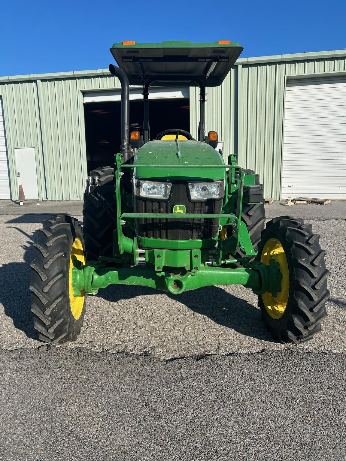 2021 John Deere 5075E Image