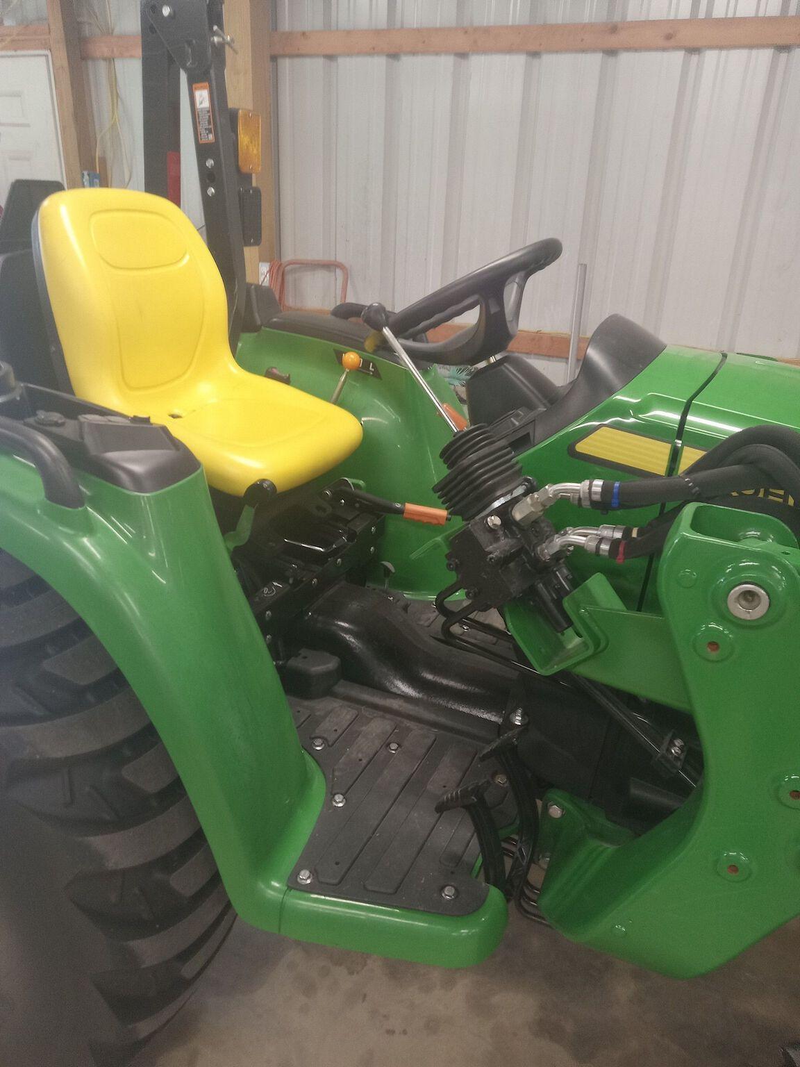 2023 John Deere 3038E