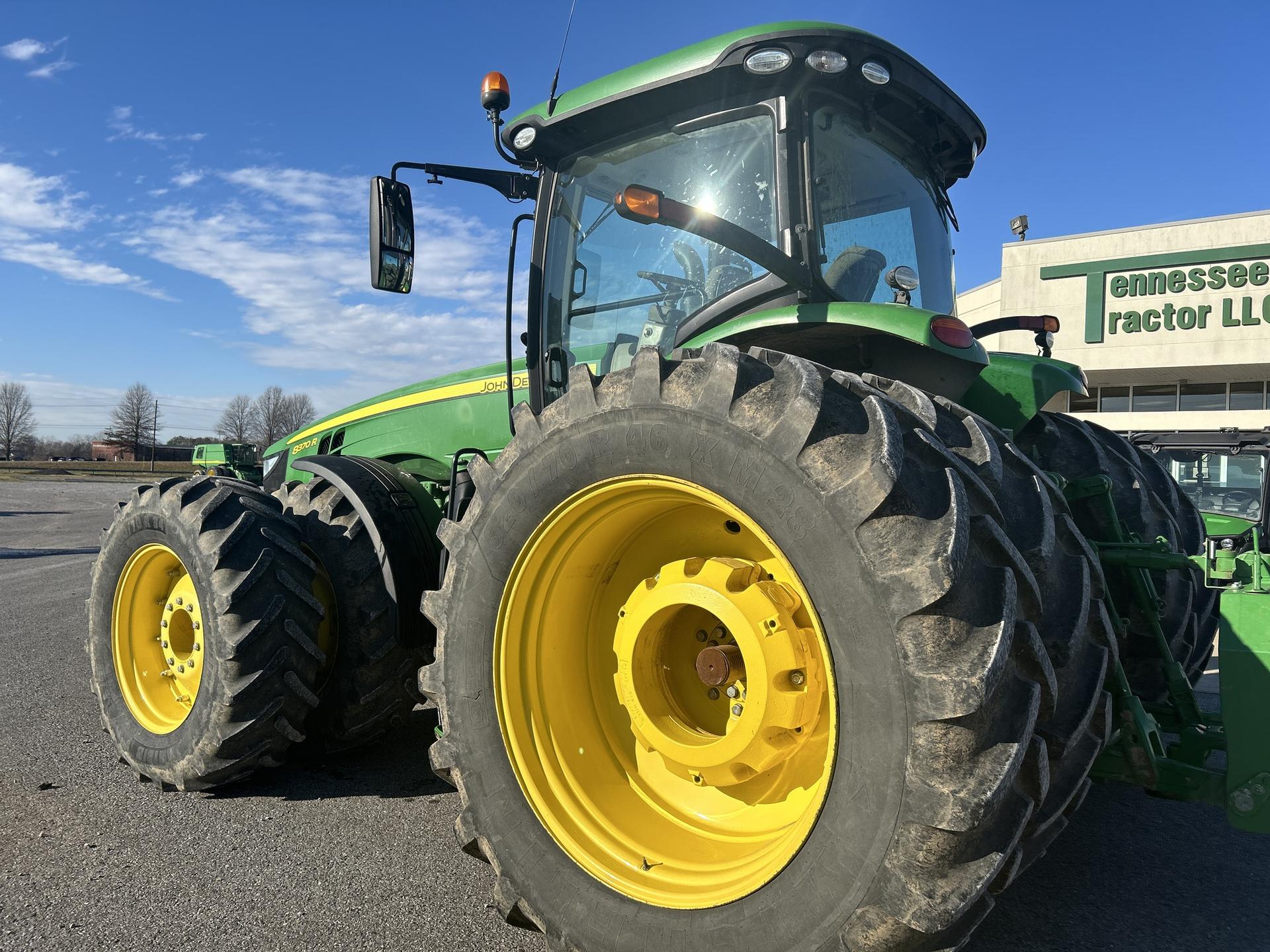 2020 John Deere 8370R Image