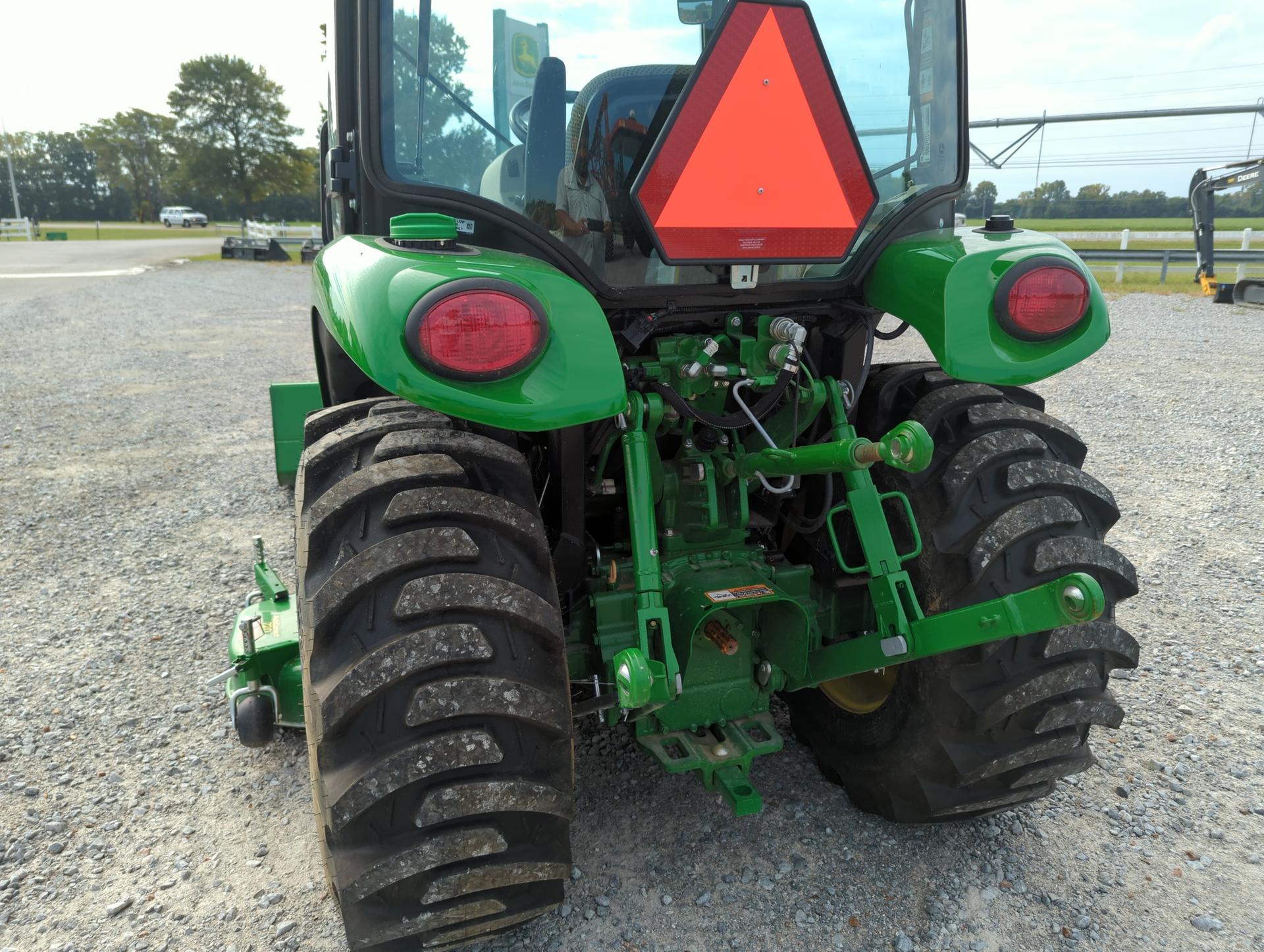 2023 John Deere 3039R