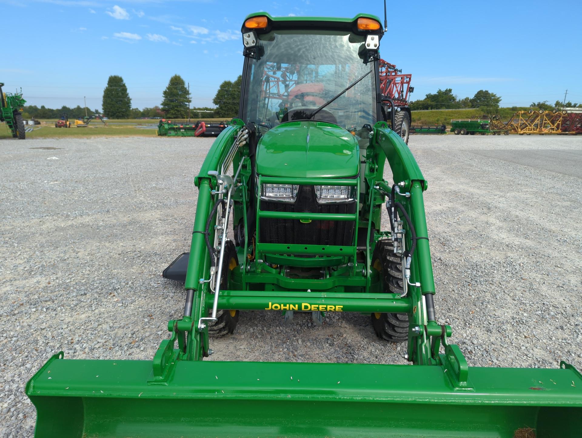 2023 John Deere 3039R