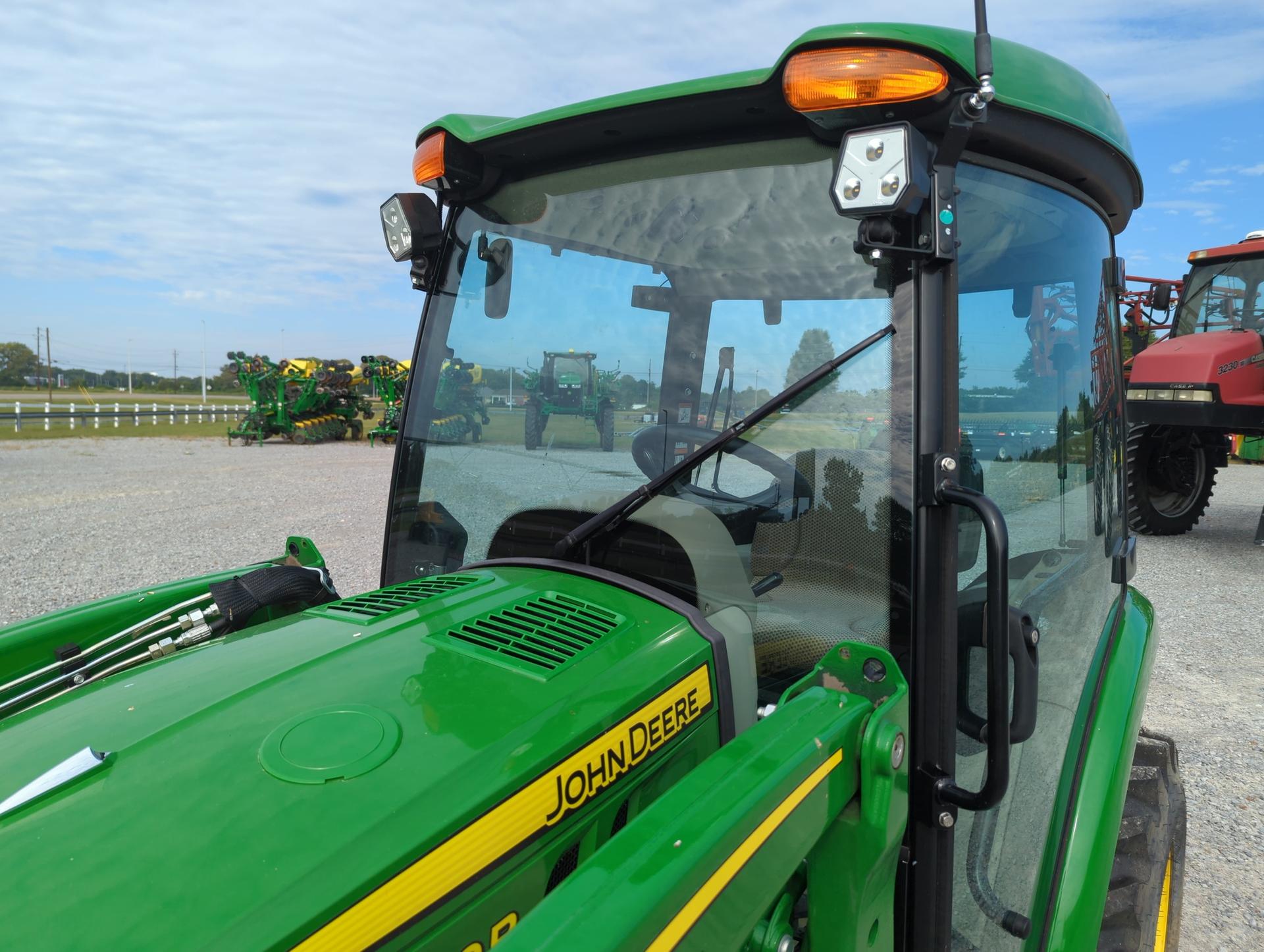 2023 John Deere 3039R