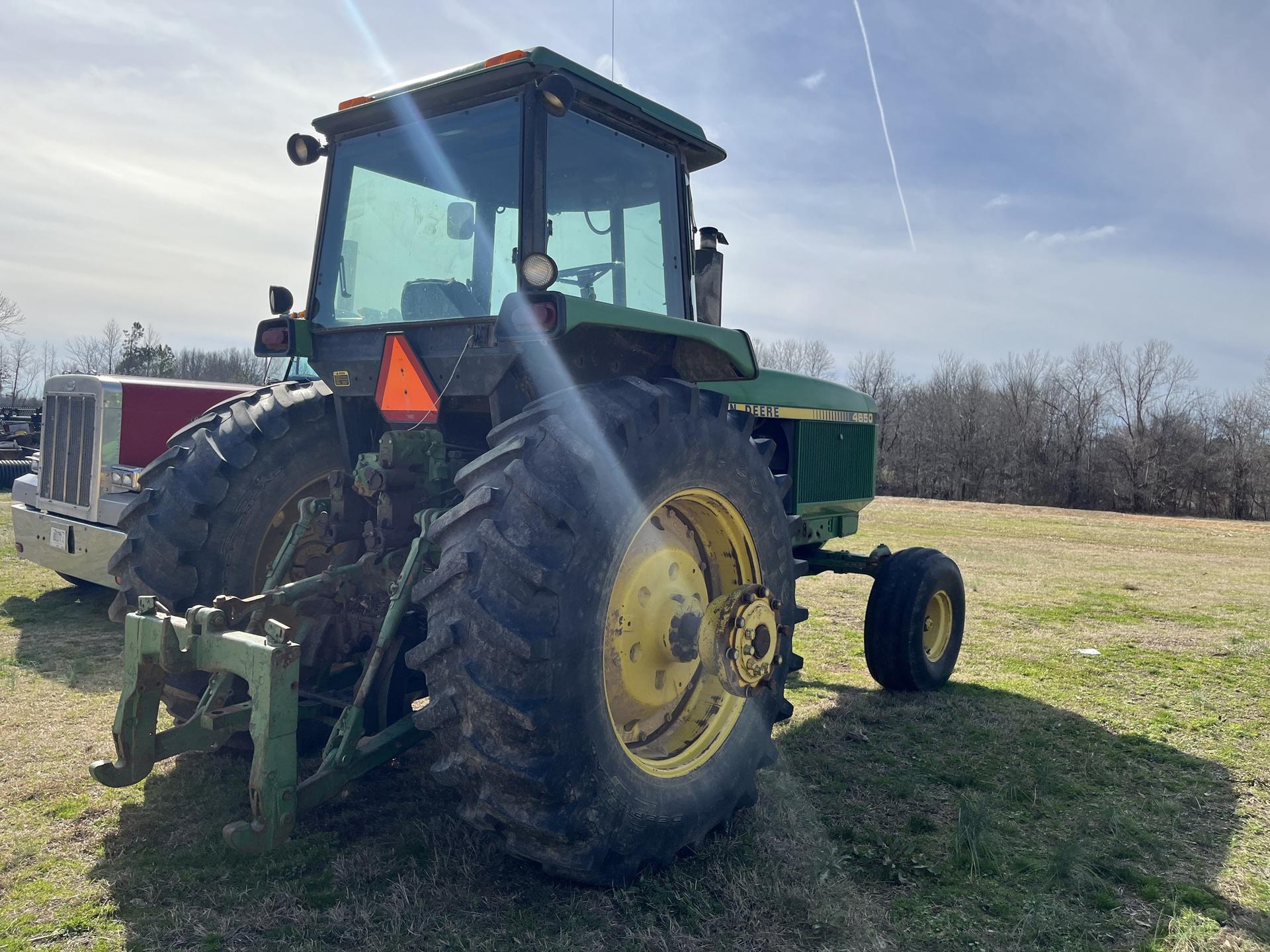 1984 John Deere 4650